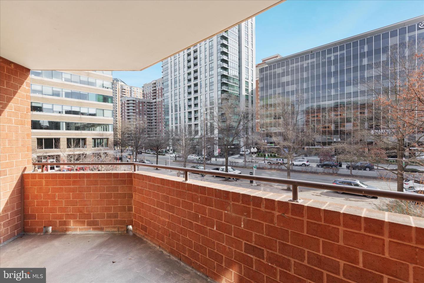1001 N RANDOLPH ST #202, ARLINGTON, Virginia 22201, 2 Bedrooms Bedrooms, ,2 BathroomsBathrooms,Residential,For sale,1001 N RANDOLPH ST #202,VAAR2066848 MLS # VAAR2066848