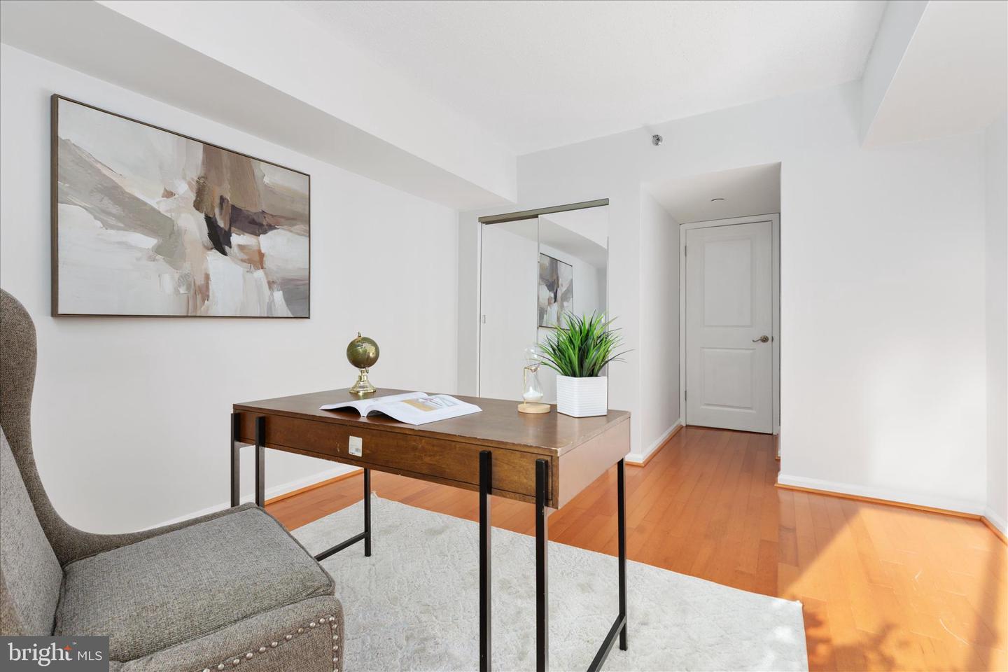1001 N RANDOLPH ST #202, ARLINGTON, Virginia 22201, 2 Bedrooms Bedrooms, ,2 BathroomsBathrooms,Residential,For sale,1001 N RANDOLPH ST #202,VAAR2066848 MLS # VAAR2066848