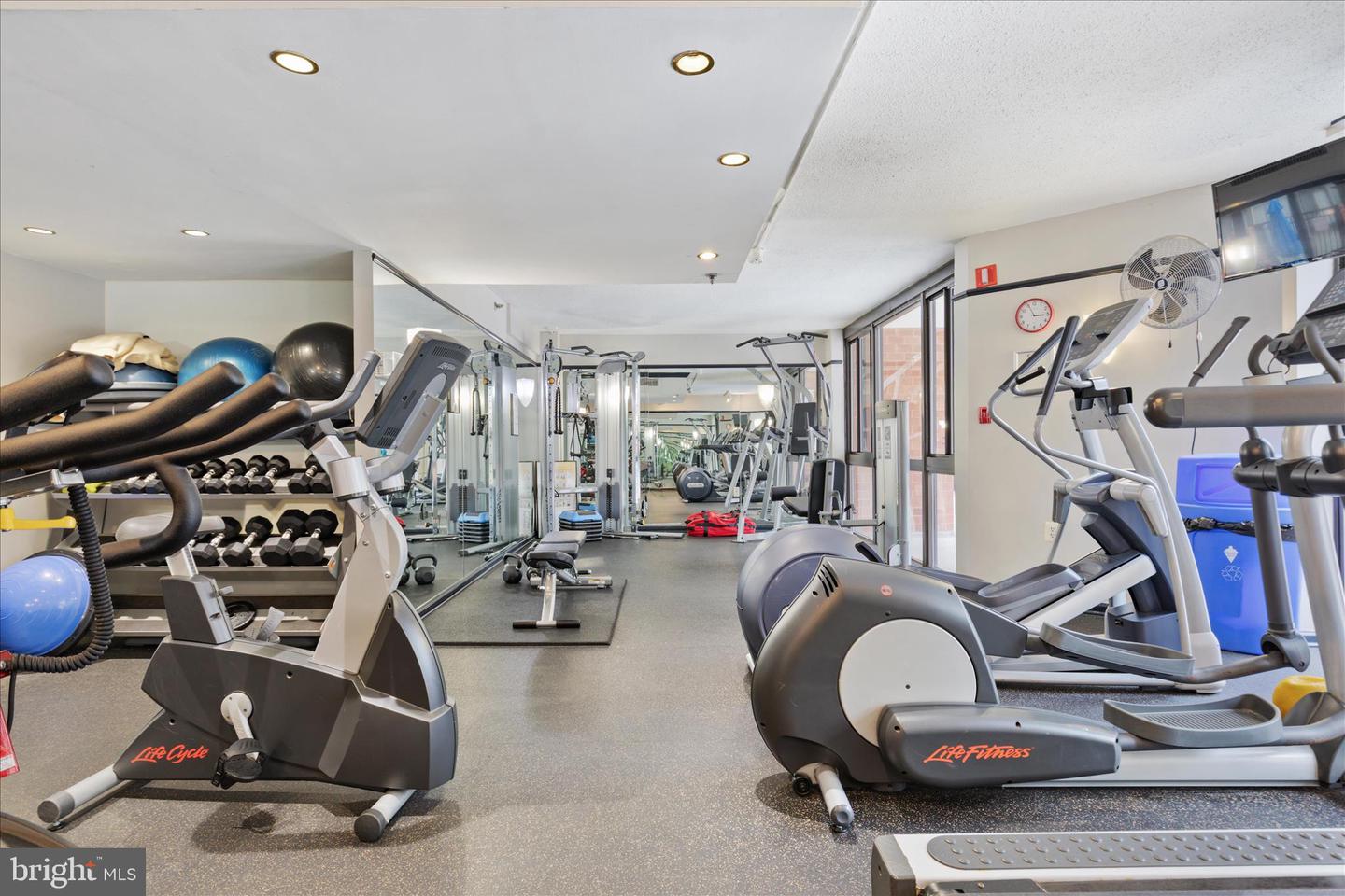 1001 N RANDOLPH ST #202, ARLINGTON, Virginia 22201, 2 Bedrooms Bedrooms, ,2 BathroomsBathrooms,Residential,For sale,1001 N RANDOLPH ST #202,VAAR2066848 MLS # VAAR2066848