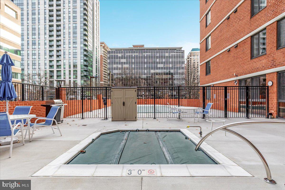 1001 N RANDOLPH ST #202, ARLINGTON, Virginia 22201, 2 Bedrooms Bedrooms, ,2 BathroomsBathrooms,Residential,For sale,1001 N RANDOLPH ST #202,VAAR2066848 MLS # VAAR2066848