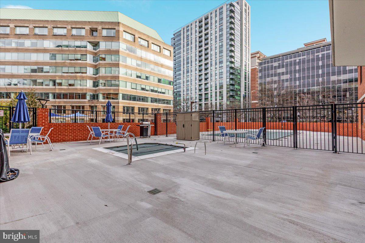 1001 N RANDOLPH ST #202, ARLINGTON, Virginia 22201, 2 Bedrooms Bedrooms, ,2 BathroomsBathrooms,Residential,For sale,1001 N RANDOLPH ST #202,VAAR2066848 MLS # VAAR2066848