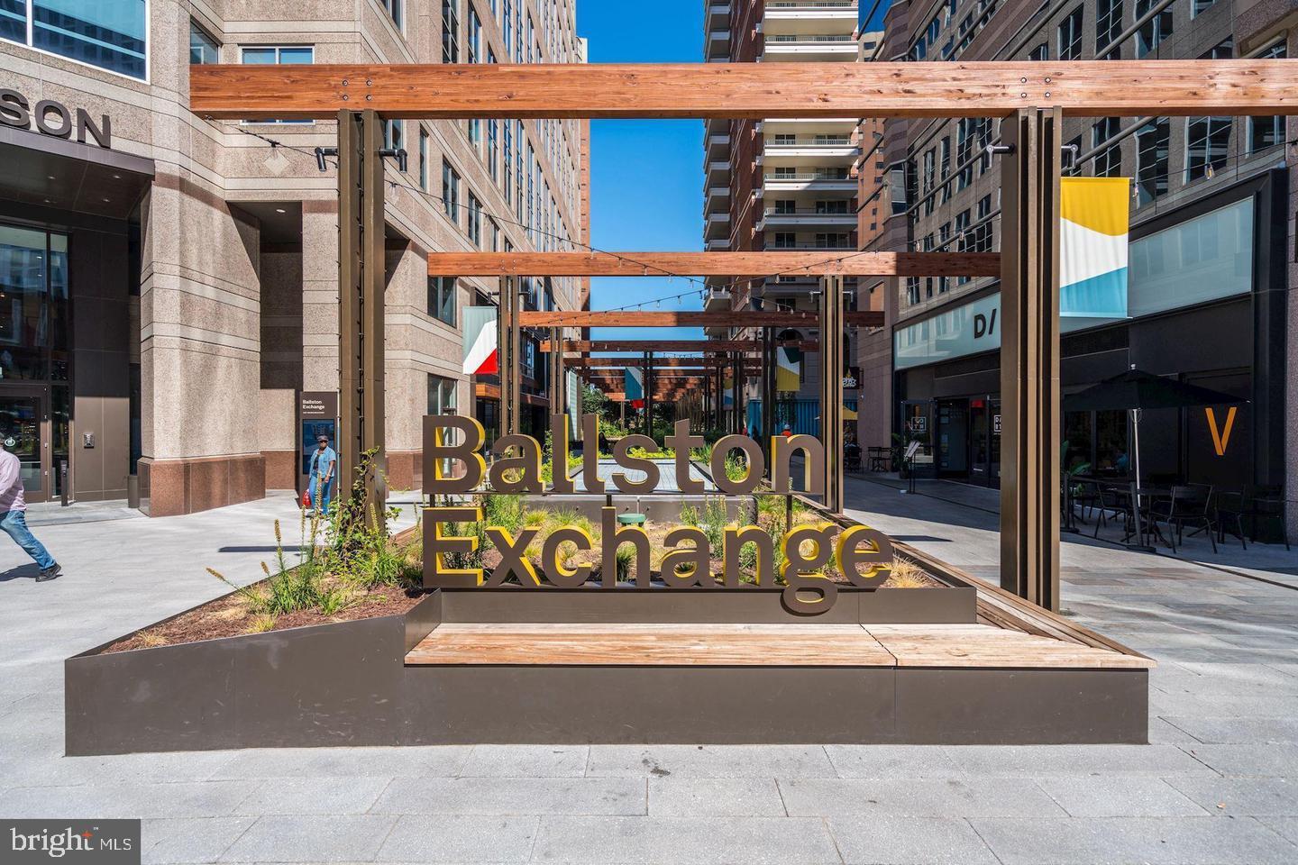 1001 N RANDOLPH ST #202, ARLINGTON, Virginia 22201, 2 Bedrooms Bedrooms, ,2 BathroomsBathrooms,Residential,For sale,1001 N RANDOLPH ST #202,VAAR2066848 MLS # VAAR2066848