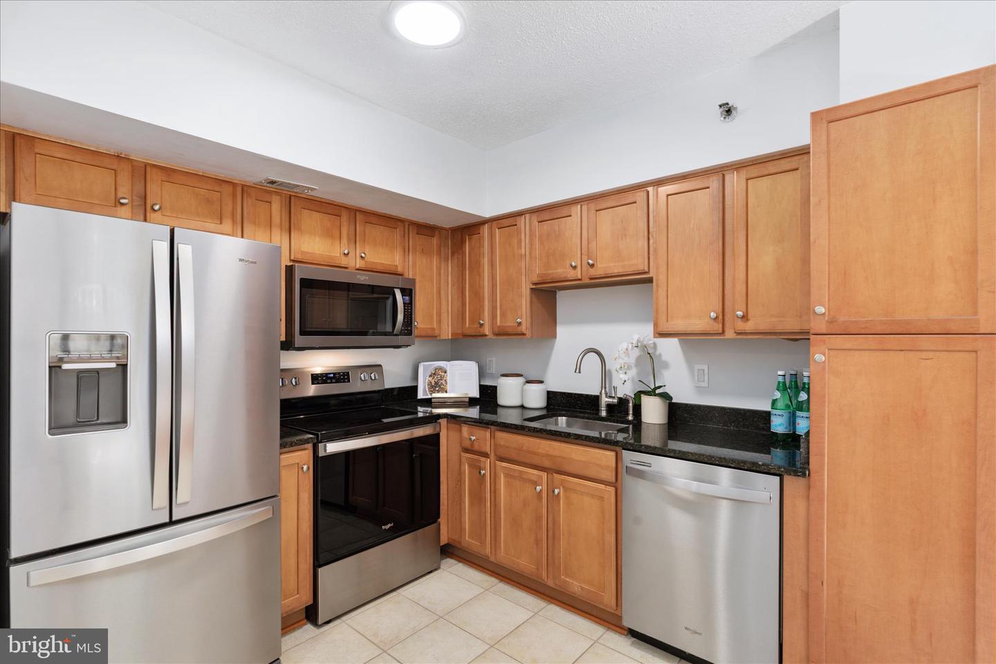 1001 N RANDOLPH ST #202, ARLINGTON, Virginia 22201, 2 Bedrooms Bedrooms, ,2 BathroomsBathrooms,Residential,For sale,1001 N RANDOLPH ST #202,VAAR2066848 MLS # VAAR2066848