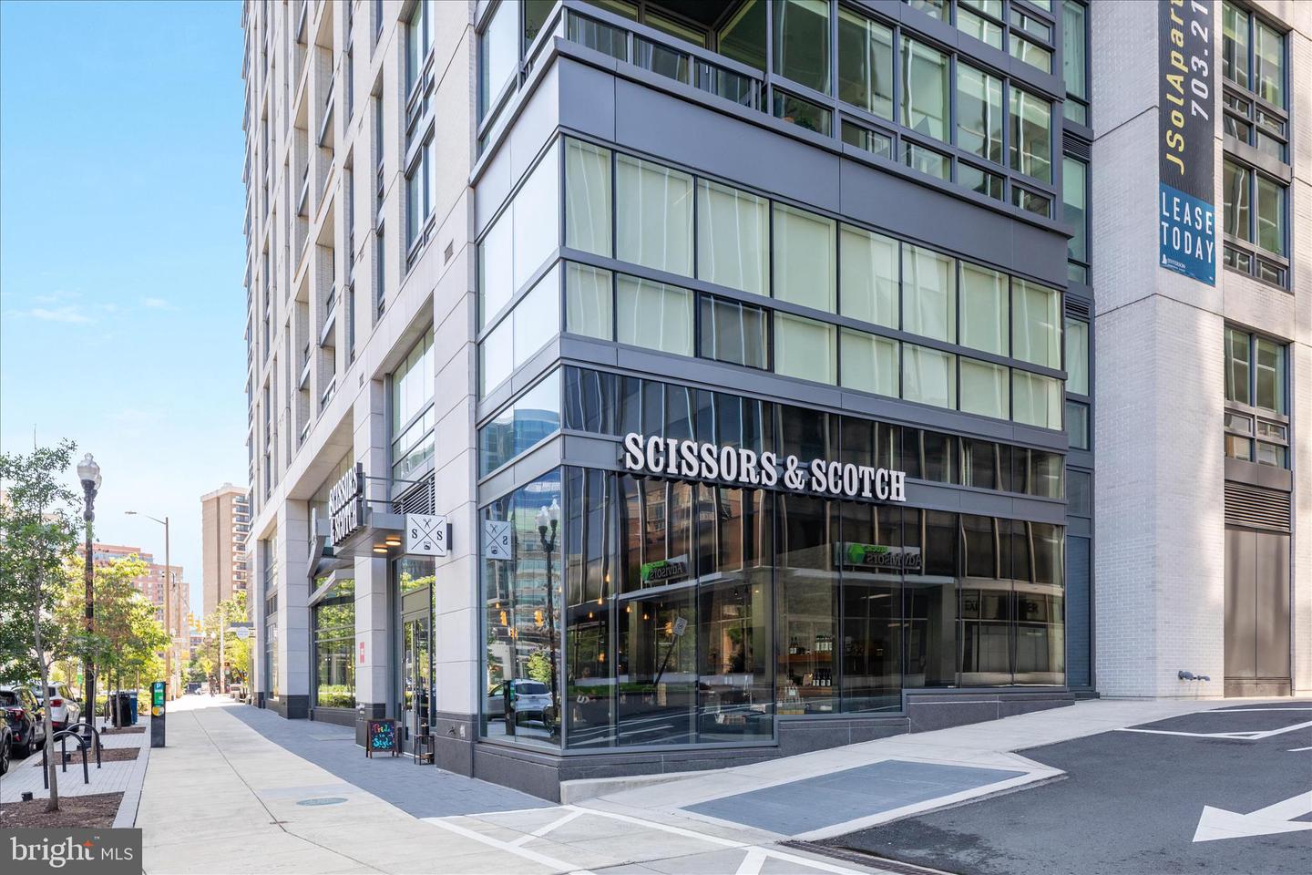 1001 N RANDOLPH ST #202, ARLINGTON, Virginia 22201, 2 Bedrooms Bedrooms, ,2 BathroomsBathrooms,Residential,For sale,1001 N RANDOLPH ST #202,VAAR2066848 MLS # VAAR2066848