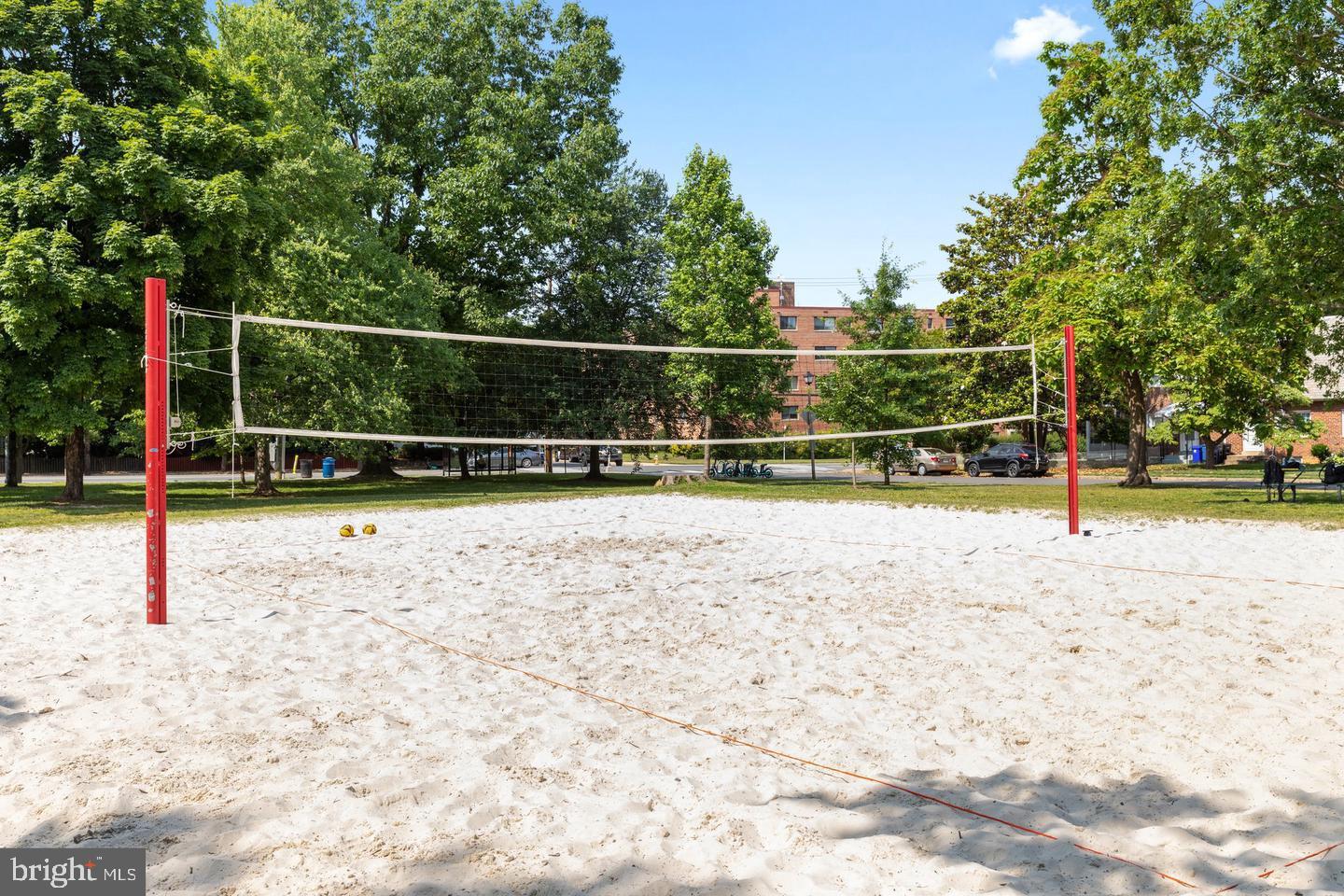 1001 N RANDOLPH ST #202, ARLINGTON, Virginia 22201, 2 Bedrooms Bedrooms, ,2 BathroomsBathrooms,Residential,For sale,1001 N RANDOLPH ST #202,VAAR2066848 MLS # VAAR2066848