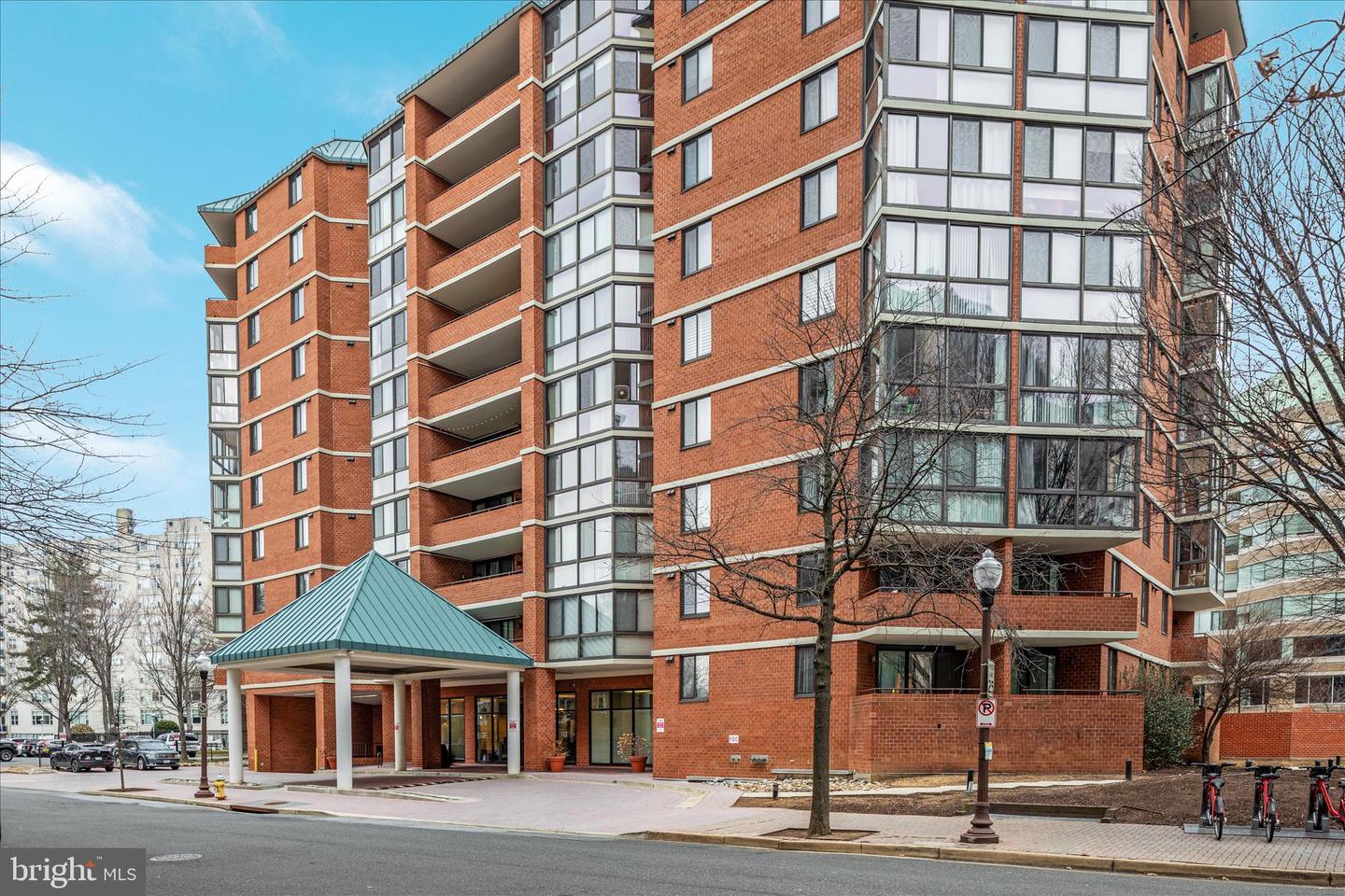 1001 N RANDOLPH ST #202, ARLINGTON, Virginia 22201, 2 Bedrooms Bedrooms, ,2 BathroomsBathrooms,Residential,For sale,1001 N RANDOLPH ST #202,VAAR2066848 MLS # VAAR2066848
