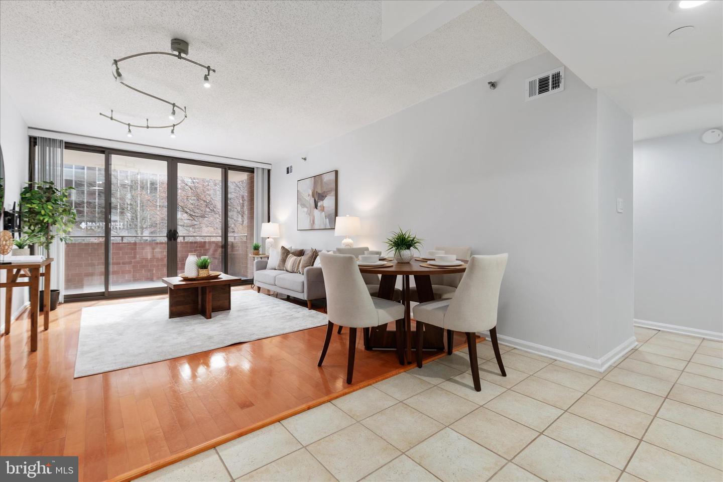 1001 N RANDOLPH ST #202, ARLINGTON, Virginia 22201, 2 Bedrooms Bedrooms, ,2 BathroomsBathrooms,Residential,For sale,1001 N RANDOLPH ST #202,VAAR2066848 MLS # VAAR2066848
