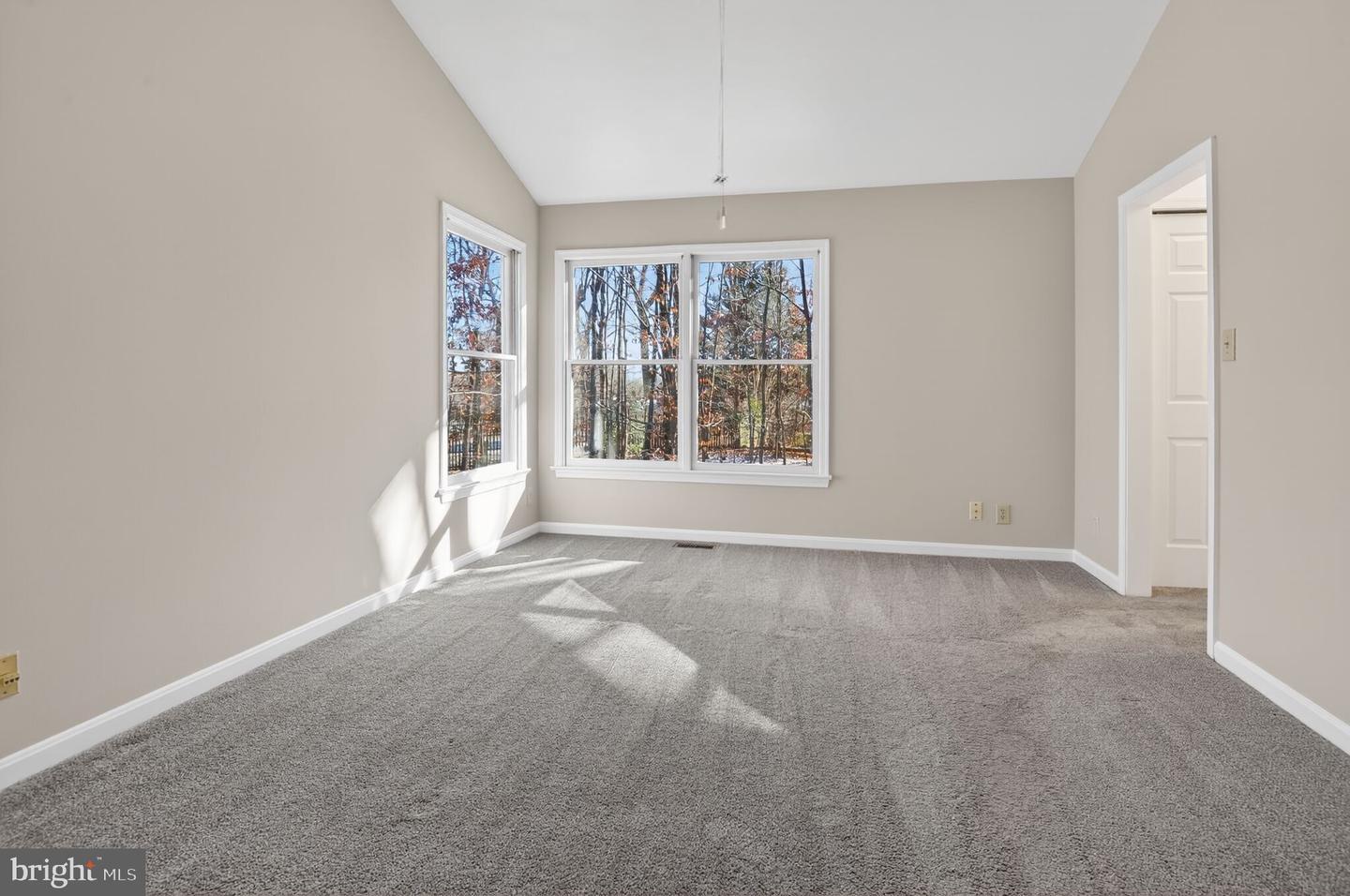 3 NEWLAND CV, STAFFORD, Virginia 22554, 3 Bedrooms Bedrooms, ,2 BathroomsBathrooms,Residential,For sale,3 NEWLAND CV,VAST2044692 MLS # VAST2044692