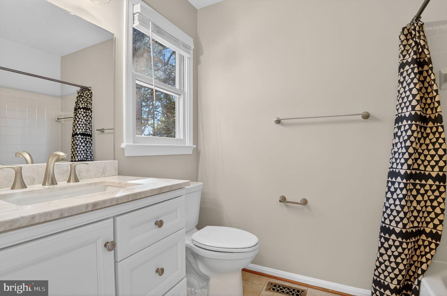 3 NEWLAND CV, STAFFORD, Virginia 22554, 3 Bedrooms Bedrooms, ,2 BathroomsBathrooms,Residential,For sale,3 NEWLAND CV,VAST2044692 MLS # VAST2044692