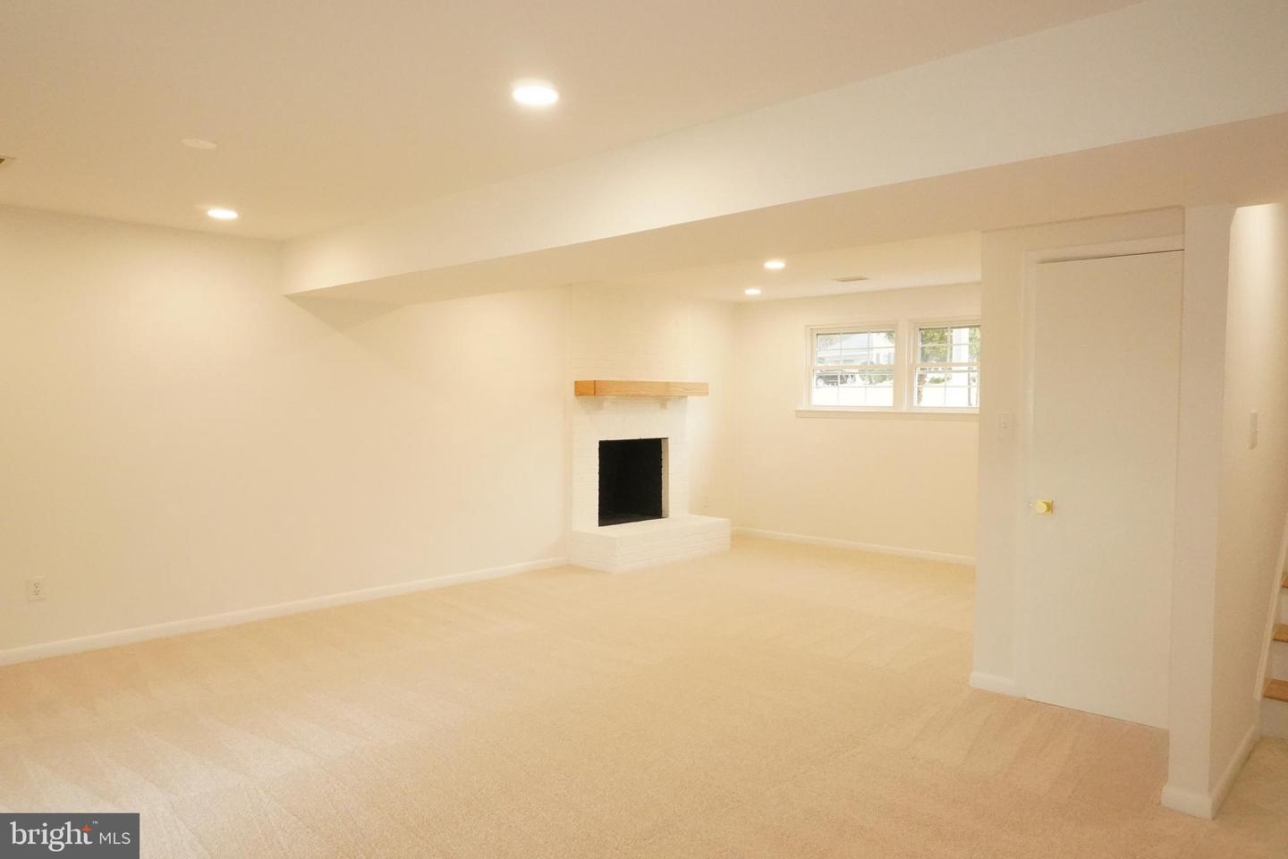 7212 PRINCESS ANNE CT, WARRENTON, Virginia 20187, 5 Bedrooms Bedrooms, ,3 BathroomsBathrooms,Residential,For sale,7212 PRINCESS ANNE CT,VAFQ2019900 MLS # VAFQ2019900