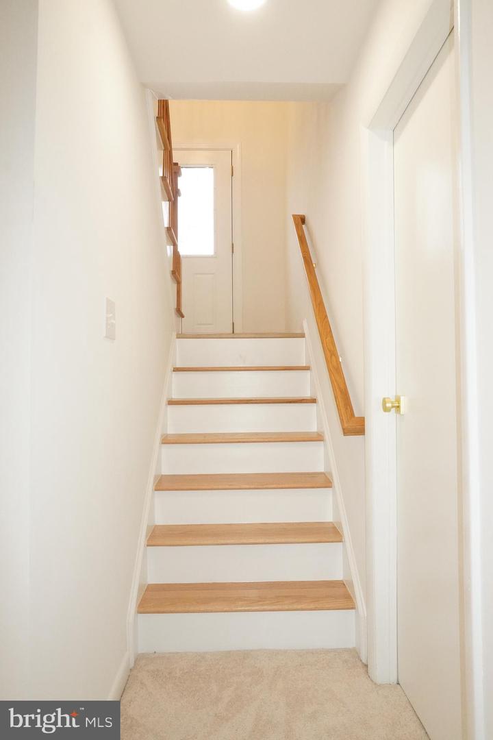 7212 PRINCESS ANNE CT, WARRENTON, Virginia 20187, 5 Bedrooms Bedrooms, ,3 BathroomsBathrooms,Residential,For sale,7212 PRINCESS ANNE CT,VAFQ2019900 MLS # VAFQ2019900