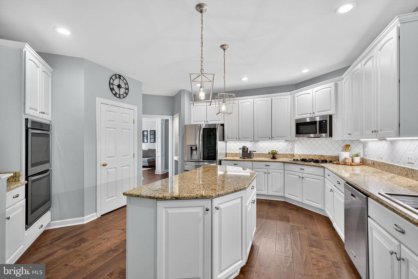 40734 LENAH RUN CIR, ALDIE, Virginia 20105, 5 Bedrooms Bedrooms, 26 Rooms Rooms,4 BathroomsBathrooms,Residential,For sale,40734 LENAH RUN CIR,VALO2112334 MLS # VALO2112334