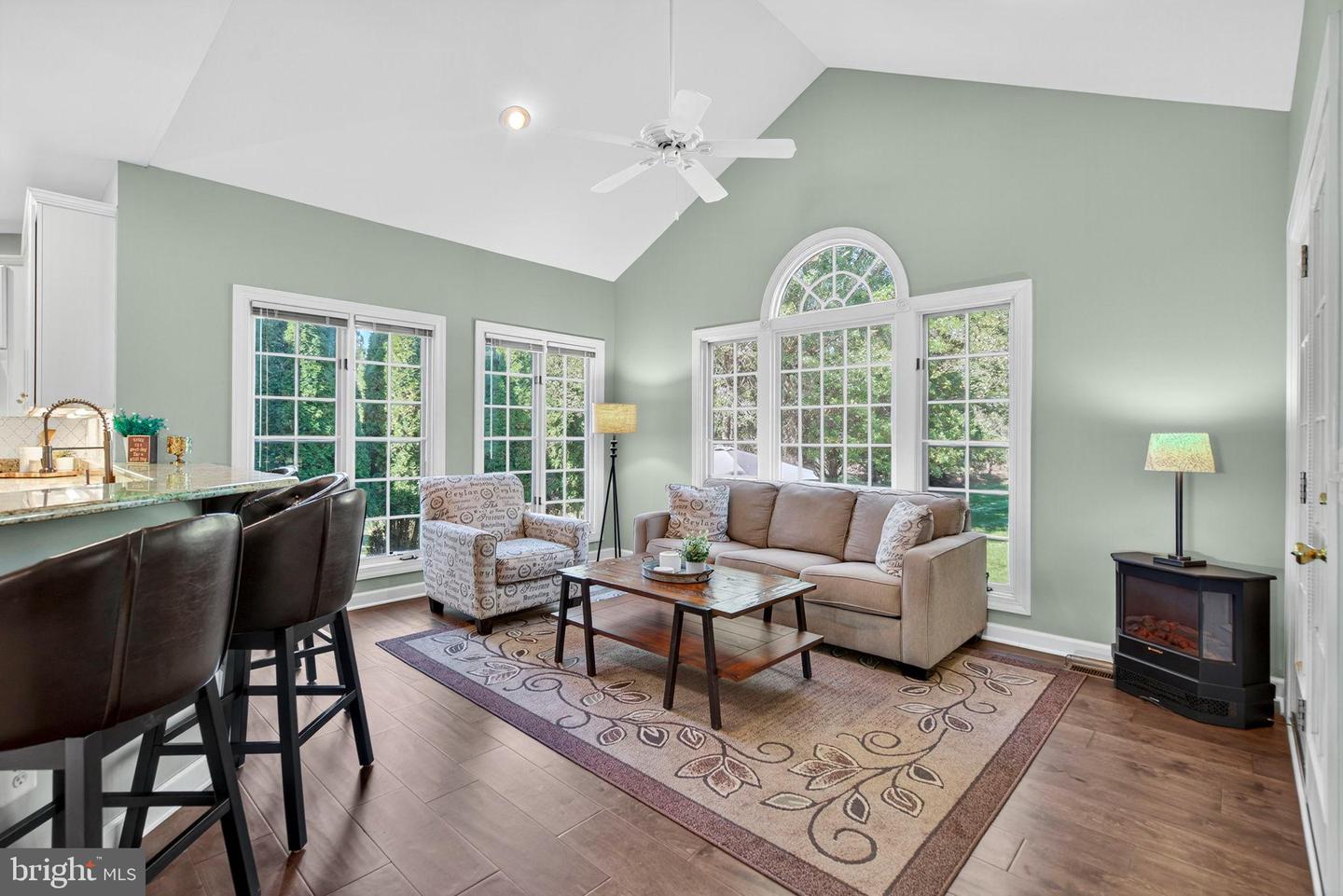 40734 LENAH RUN CIR, ALDIE, Virginia 20105, 5 Bedrooms Bedrooms, 26 Rooms Rooms,4 BathroomsBathrooms,Residential,For sale,40734 LENAH RUN CIR,VALO2112334 MLS # VALO2112334