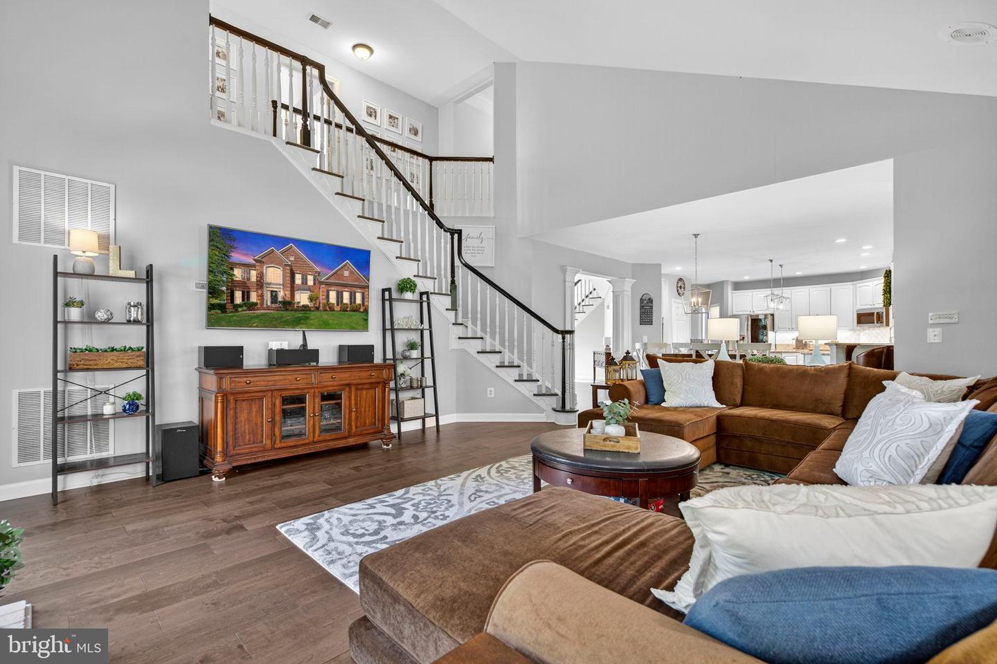 40734 LENAH RUN CIR, ALDIE, Virginia 20105, 5 Bedrooms Bedrooms, 26 Rooms Rooms,4 BathroomsBathrooms,Residential,For sale,40734 LENAH RUN CIR,VALO2112334 MLS # VALO2112334