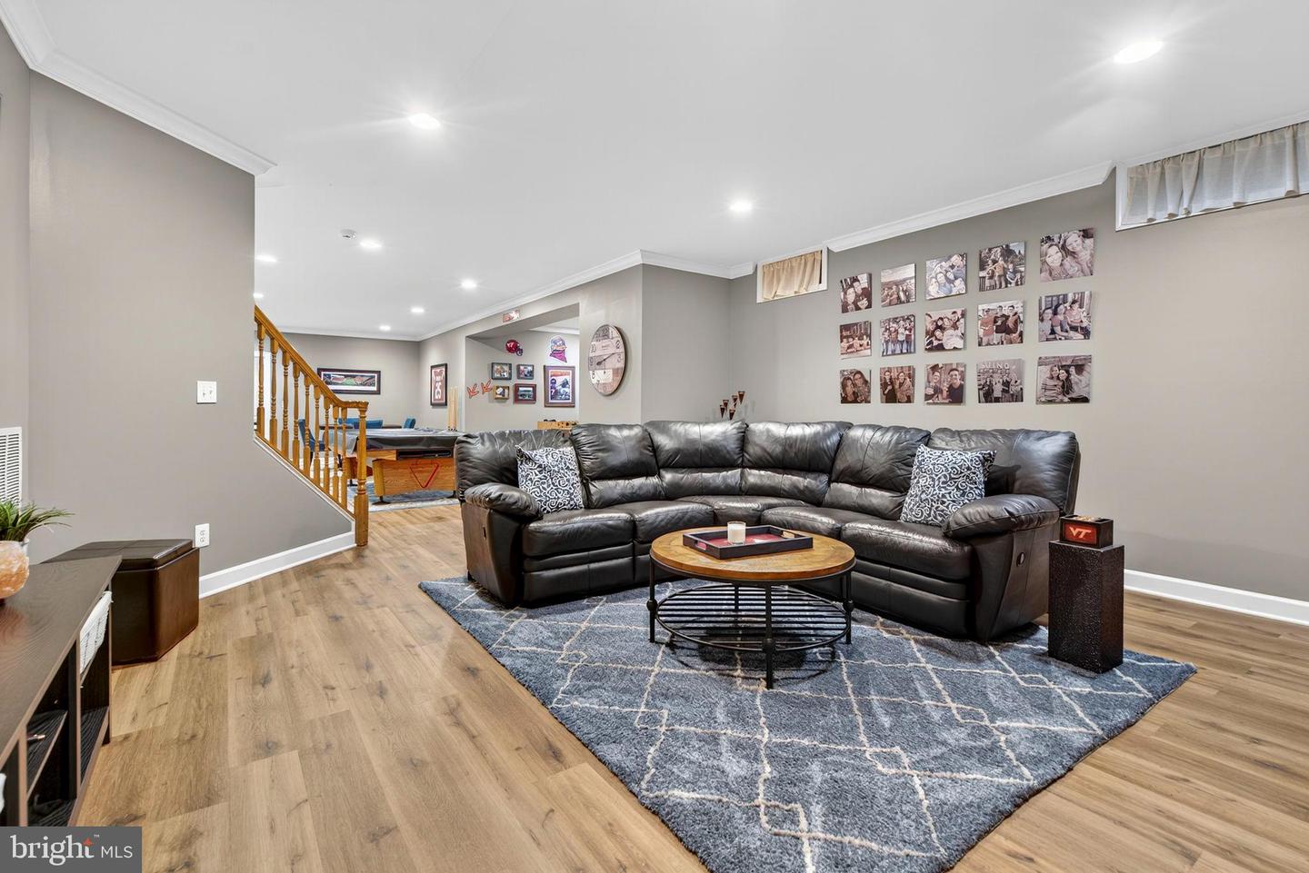 40734 LENAH RUN CIR, ALDIE, Virginia 20105, 5 Bedrooms Bedrooms, 26 Rooms Rooms,4 BathroomsBathrooms,Residential,For sale,40734 LENAH RUN CIR,VALO2112334 MLS # VALO2112334