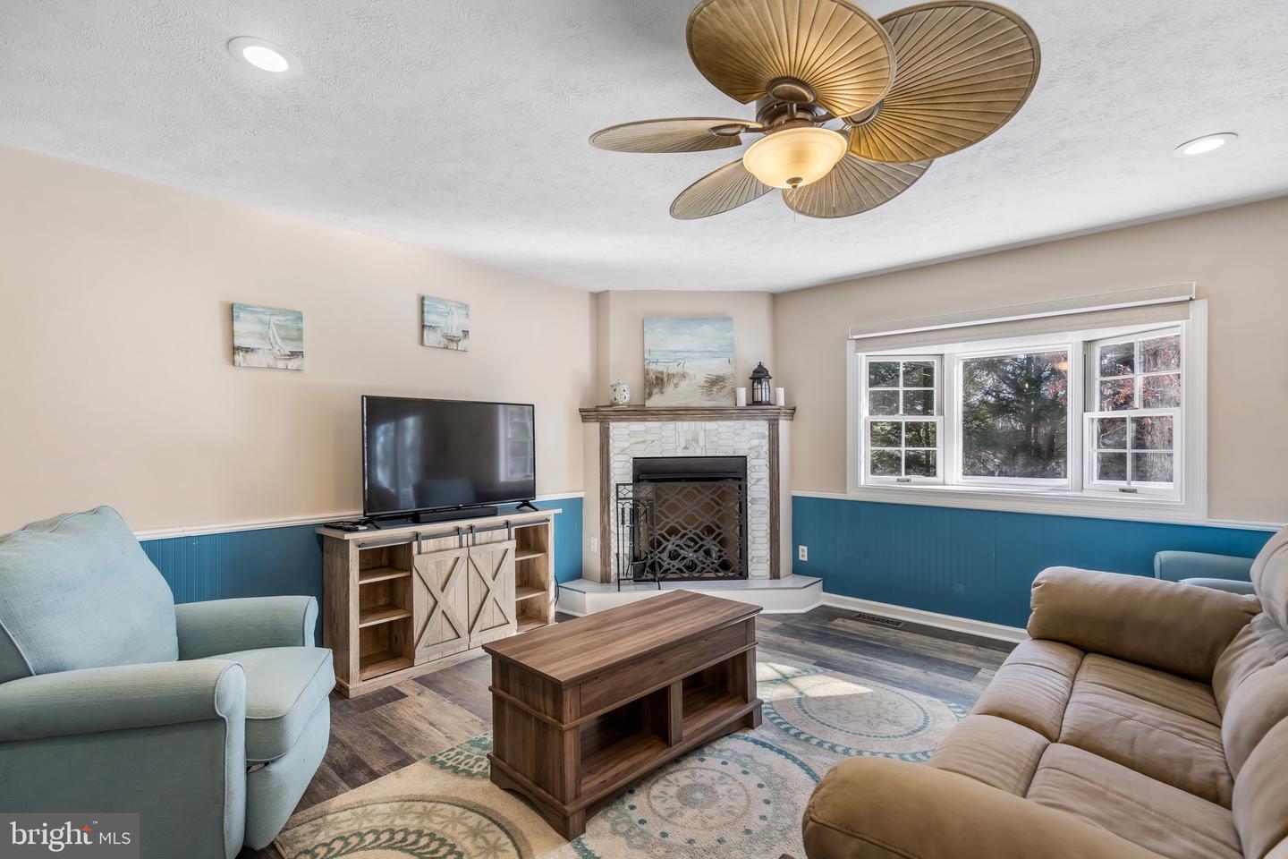 201 WASHINGTON ST, LOCUST GROVE, Virginia 22508, 3 Bedrooms Bedrooms, ,2 BathroomsBathrooms,Residential,For sale,201 WASHINGTON ST,VAOR2012978 MLS # VAOR2012978