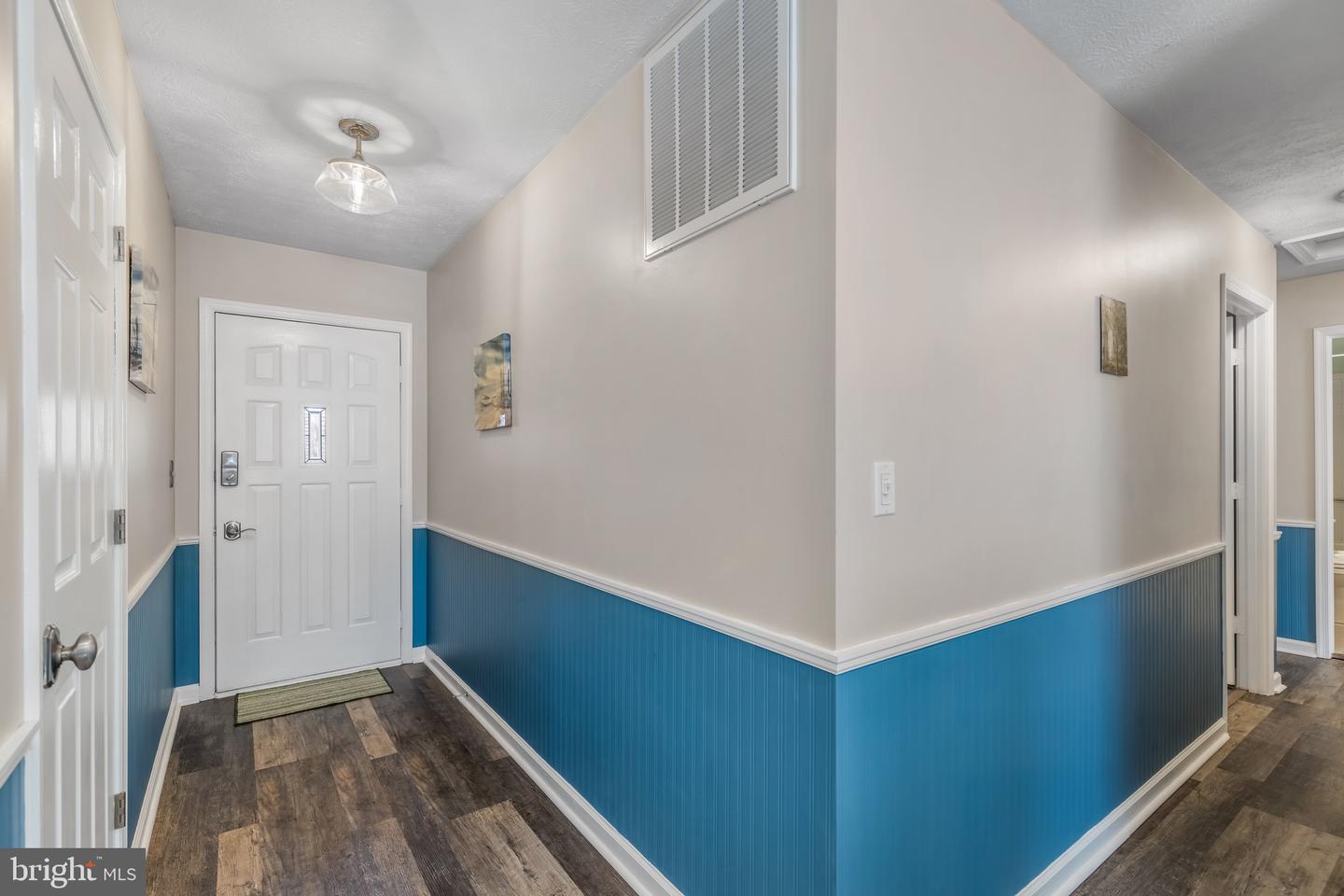 201 WASHINGTON ST, LOCUST GROVE, Virginia 22508, 3 Bedrooms Bedrooms, ,2 BathroomsBathrooms,Residential,For sale,201 WASHINGTON ST,VAOR2012978 MLS # VAOR2012978