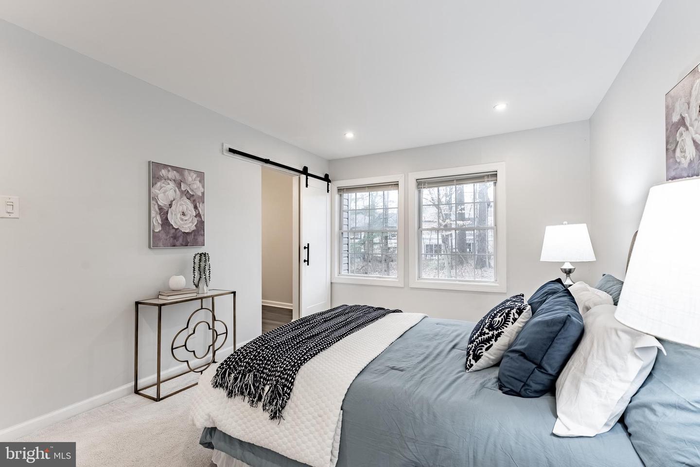 6020 FORREST HOLLOW LN, SPRINGFIELD, Virginia 22152, 3 Bedrooms Bedrooms, ,2 BathroomsBathrooms,Residential,For sale,6020 FORREST HOLLOW LN,VAFX2282704 MLS # VAFX2282704