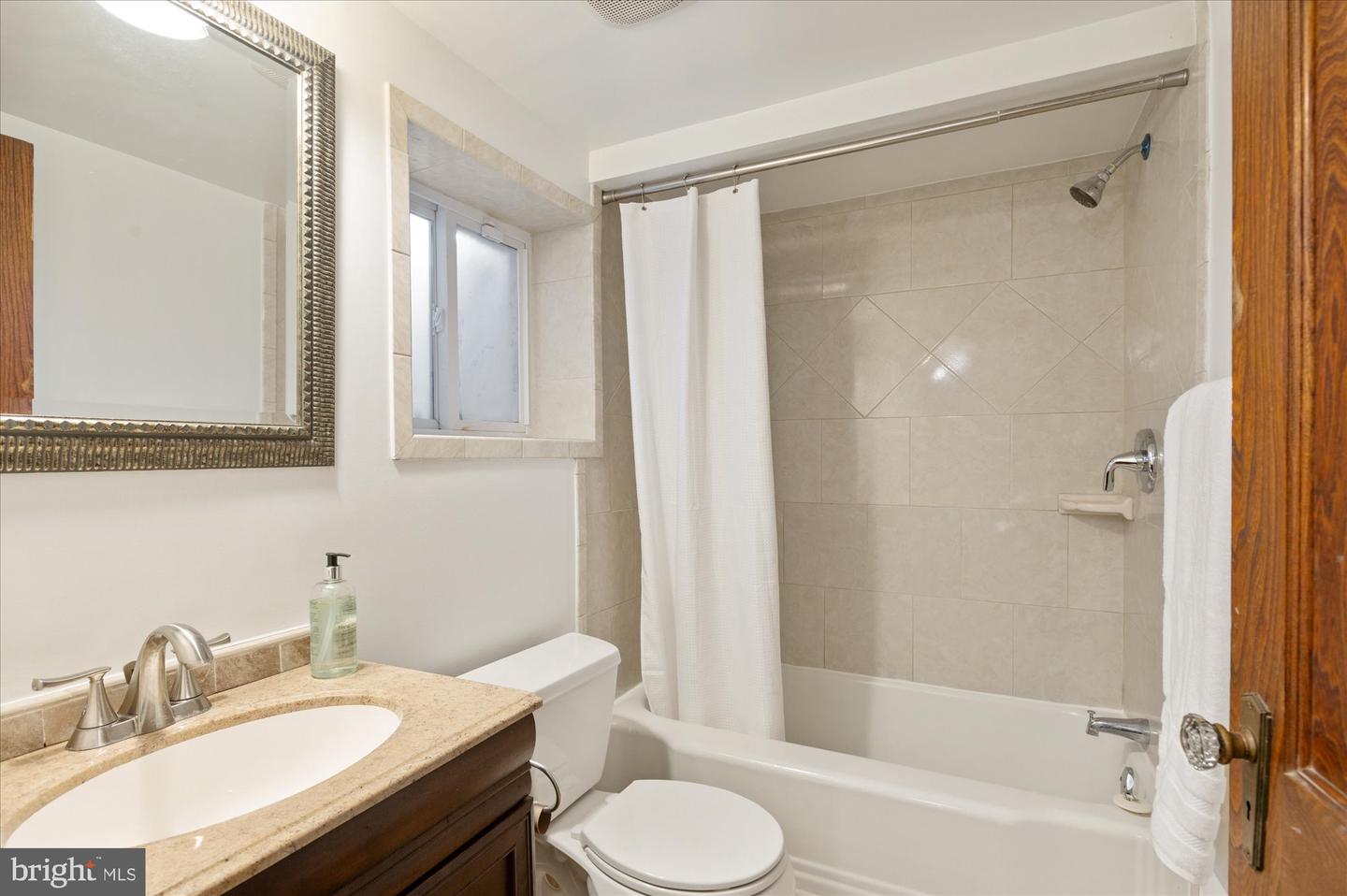 5049 NORTH CAPITOL ST NE, WASHINGTON, District Of Columbia 20011, 3 Bedrooms Bedrooms, ,2 BathroomsBathrooms,Residential,For sale,5049 NORTH CAPITOL ST NE,DCDC2235230 MLS # DCDC2235230