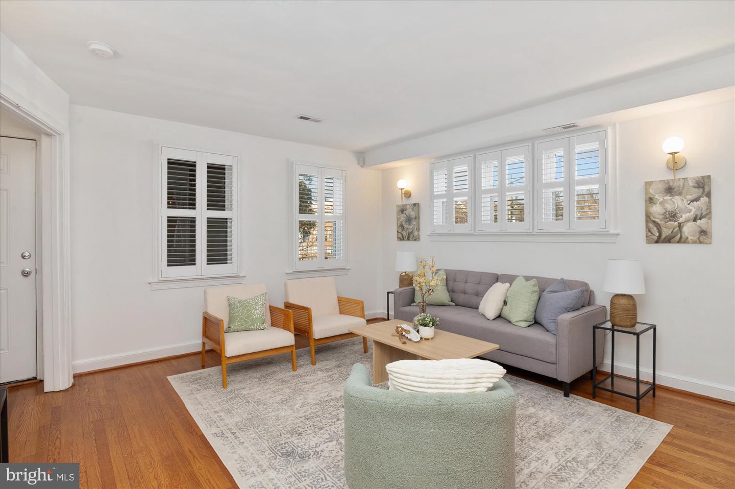 5049 NORTH CAPITOL ST NE, WASHINGTON, District Of Columbia 20011, 3 Bedrooms Bedrooms, ,2 BathroomsBathrooms,Residential,For sale,5049 NORTH CAPITOL ST NE,DCDC2235230 MLS # DCDC2235230