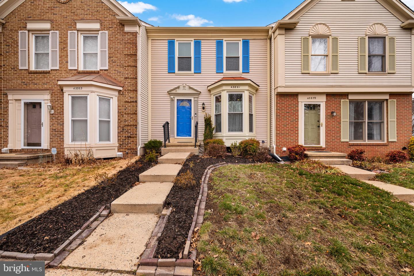 43861 LABURNUM SQ, ASHBURN, Virginia 20147, 3 Bedrooms Bedrooms, ,3 BathroomsBathrooms,Residential,For sale,43861 LABURNUM SQ,VALO2112612 MLS # VALO2112612