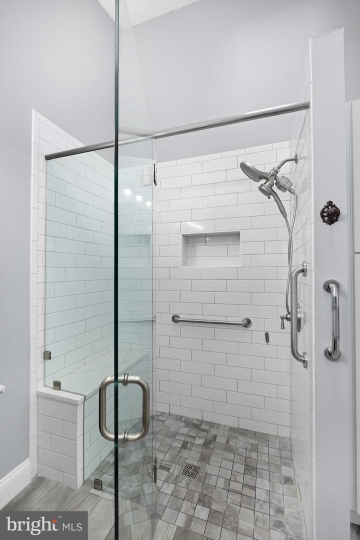 43861 LABURNUM SQ, ASHBURN, Virginia 20147, 3 Bedrooms Bedrooms, ,3 BathroomsBathrooms,Residential,For sale,43861 LABURNUM SQ,VALO2112612 MLS # VALO2112612