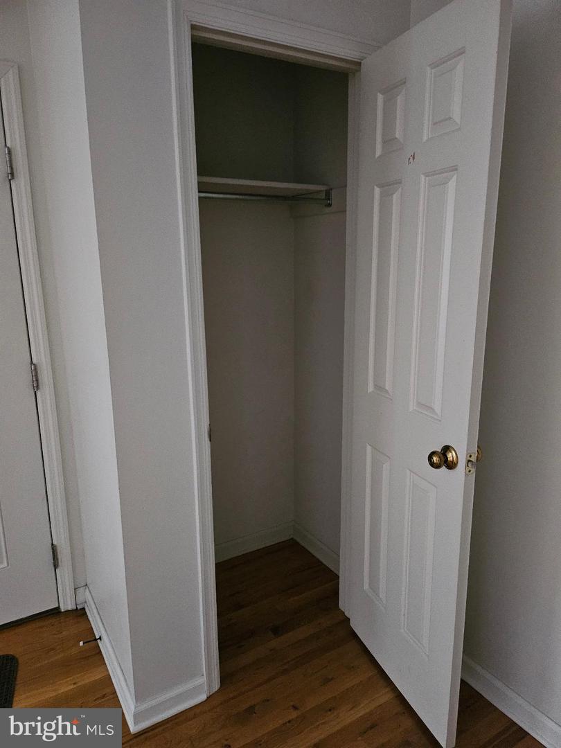 403 TUDOR DR, WINCHESTER, Virginia 22603, 2 Bedrooms Bedrooms, 6 Rooms Rooms,1 BathroomBathrooms,Residential,For sale,403 TUDOR DR,VAFV2038568 MLS # VAFV2038568