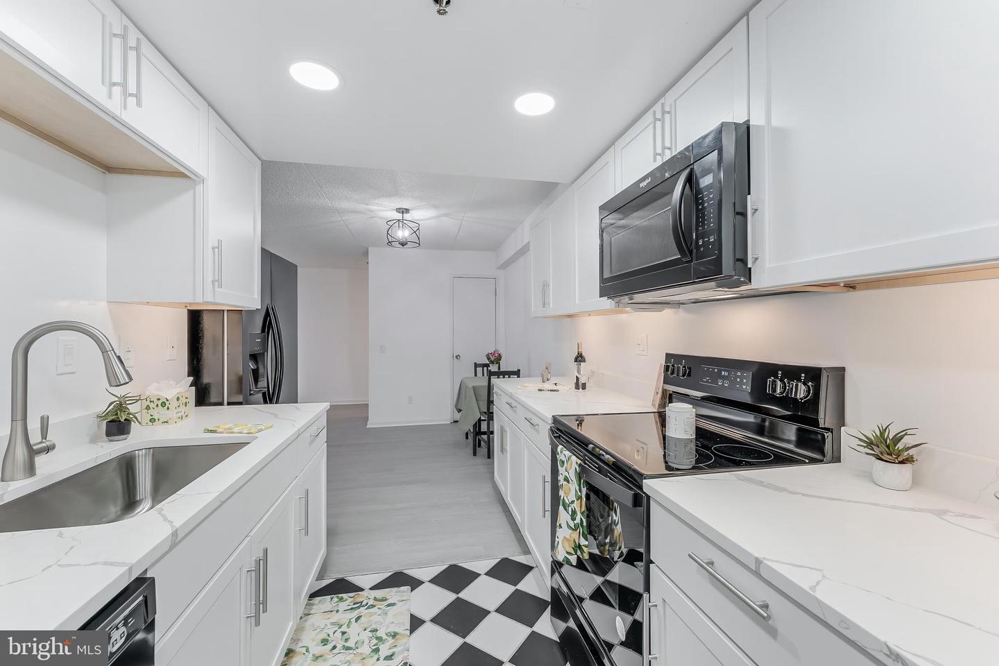 5911 EDSALL RD #708, ALEXANDRIA, Virginia 22304, 1 Bedroom Bedrooms, ,1 BathroomBathrooms,Residential,For sale,5911 EDSALL RD #708,VAAX2052636 MLS # VAAX2052636