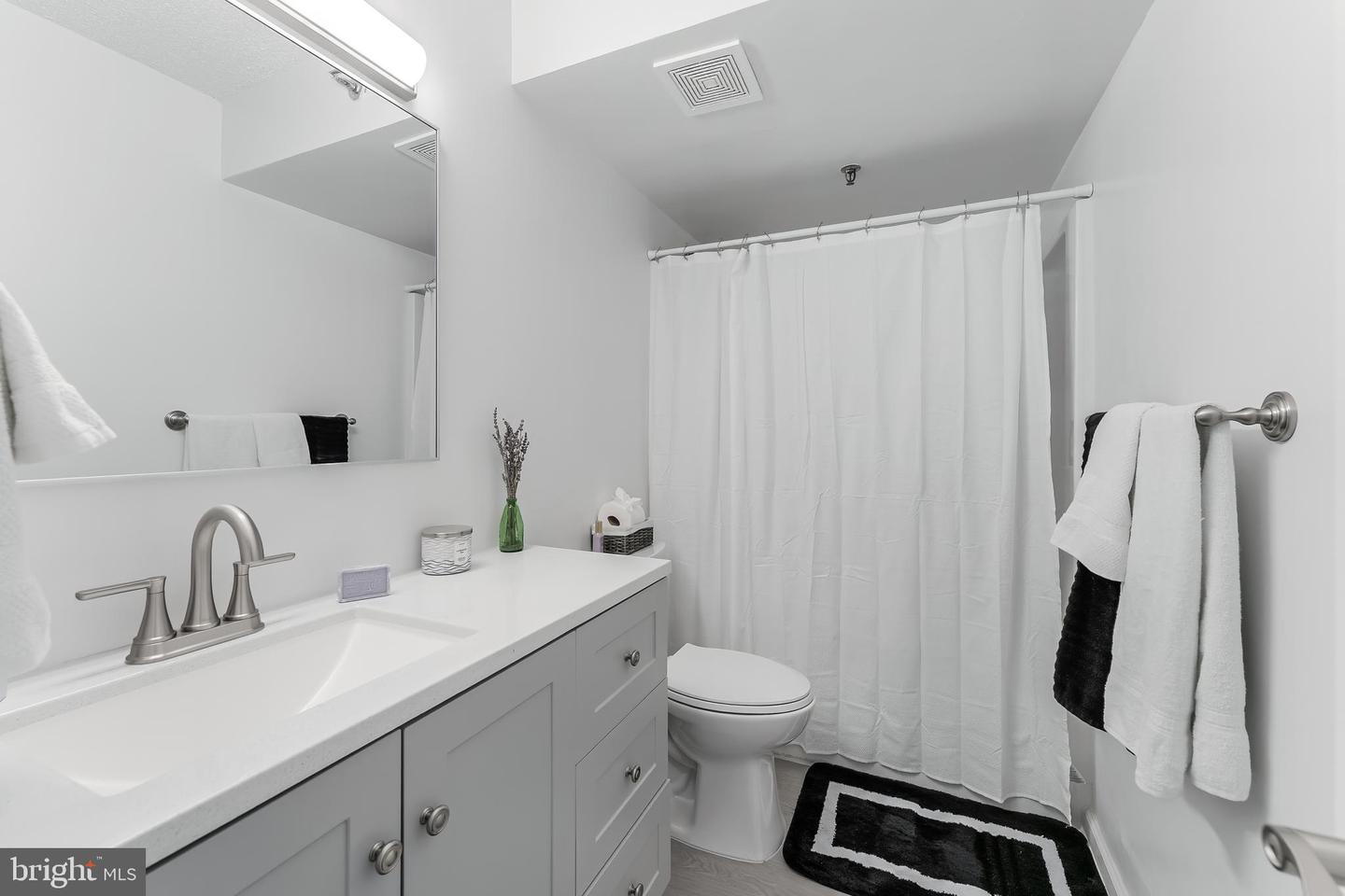 5911 EDSALL RD #708, ALEXANDRIA, Virginia 22304, 1 Bedroom Bedrooms, ,1 BathroomBathrooms,Residential,For sale,5911 EDSALL RD #708,VAAX2052636 MLS # VAAX2052636