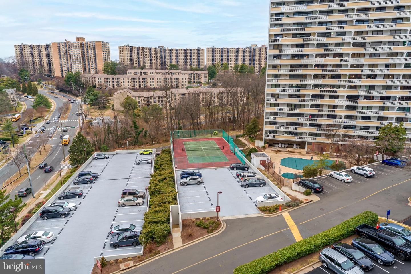 5911 EDSALL RD #708, ALEXANDRIA, Virginia 22304, 1 Bedroom Bedrooms, ,1 BathroomBathrooms,Residential,For sale,5911 EDSALL RD #708,VAAX2052636 MLS # VAAX2052636