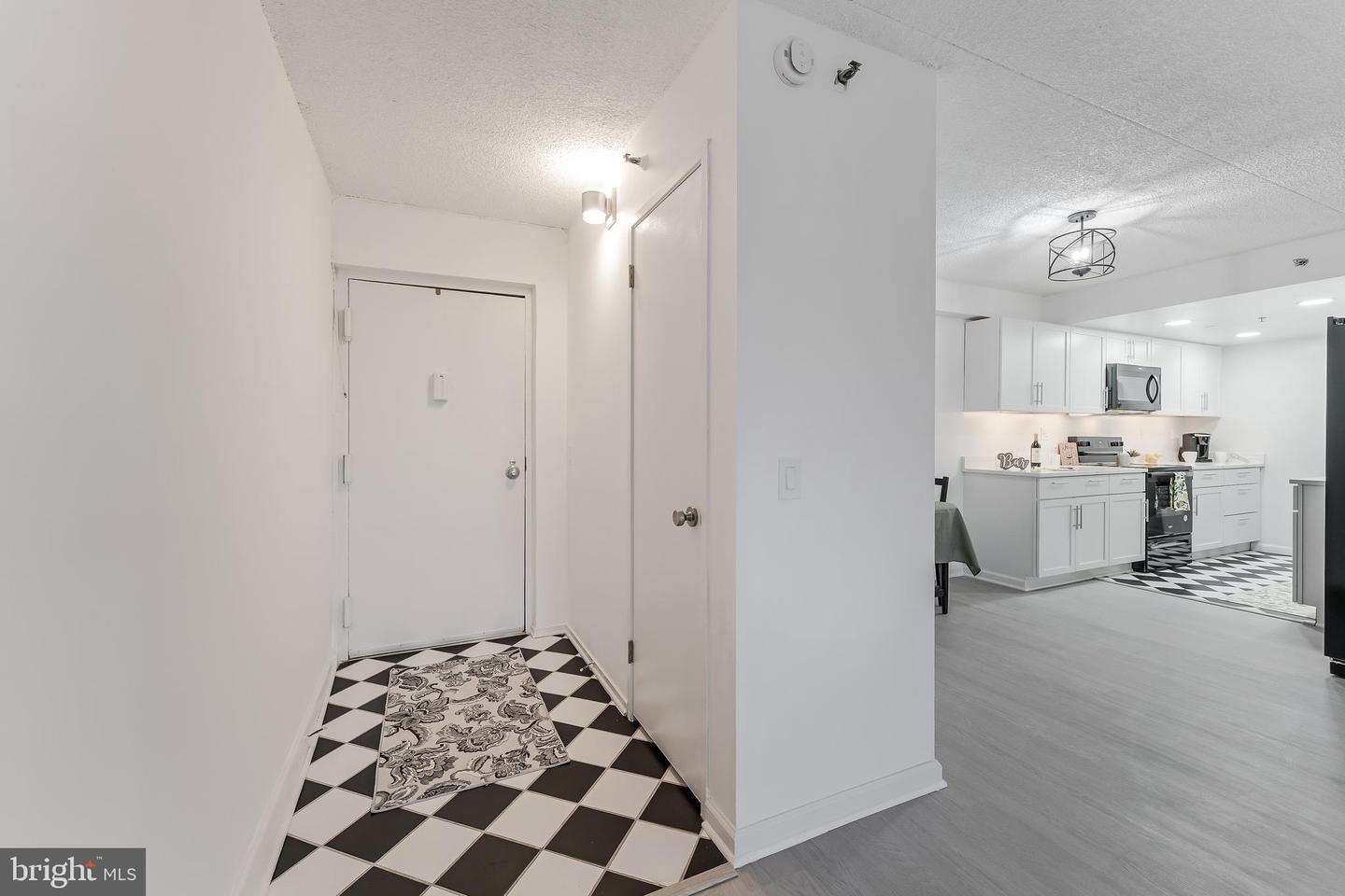 5911 EDSALL RD #708, ALEXANDRIA, Virginia 22304, 1 Bedroom Bedrooms, ,1 BathroomBathrooms,Residential,For sale,5911 EDSALL RD #708,VAAX2052636 MLS # VAAX2052636