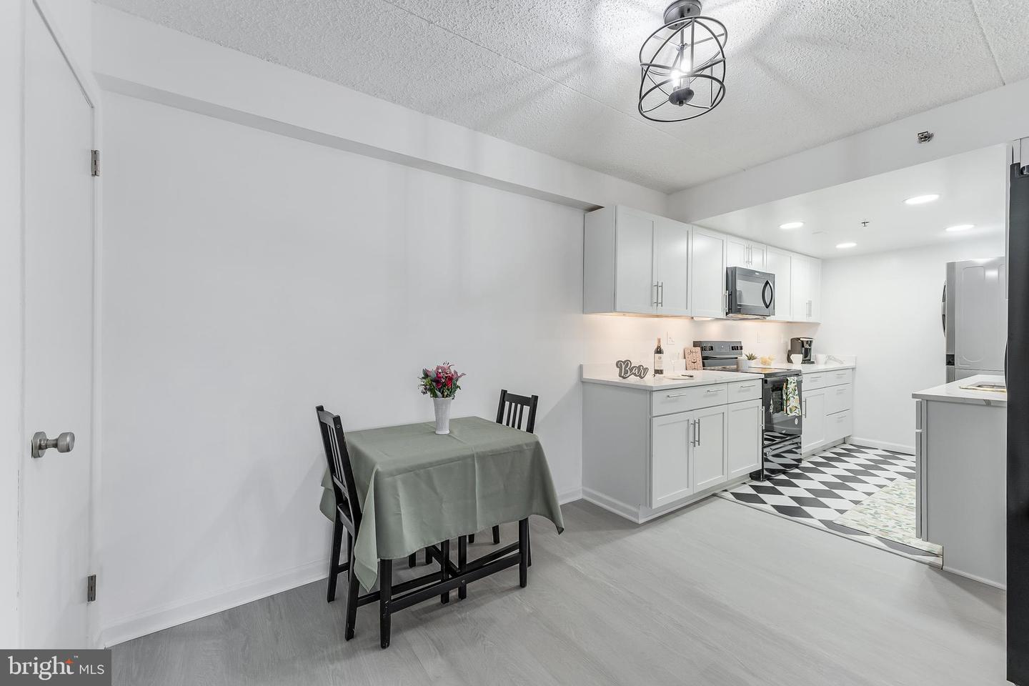 5911 EDSALL RD #708, ALEXANDRIA, Virginia 22304, 1 Bedroom Bedrooms, ,1 BathroomBathrooms,Residential,For sale,5911 EDSALL RD #708,VAAX2052636 MLS # VAAX2052636