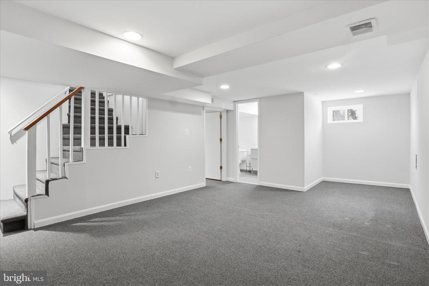 7013 KENFIG PL, FALLS CHURCH, Virginia 22042, 5 Bedrooms Bedrooms, 12 Rooms Rooms,2 BathroomsBathrooms,Residential,For sale,7013 KENFIG PL,VAFX2283352 MLS # VAFX2283352