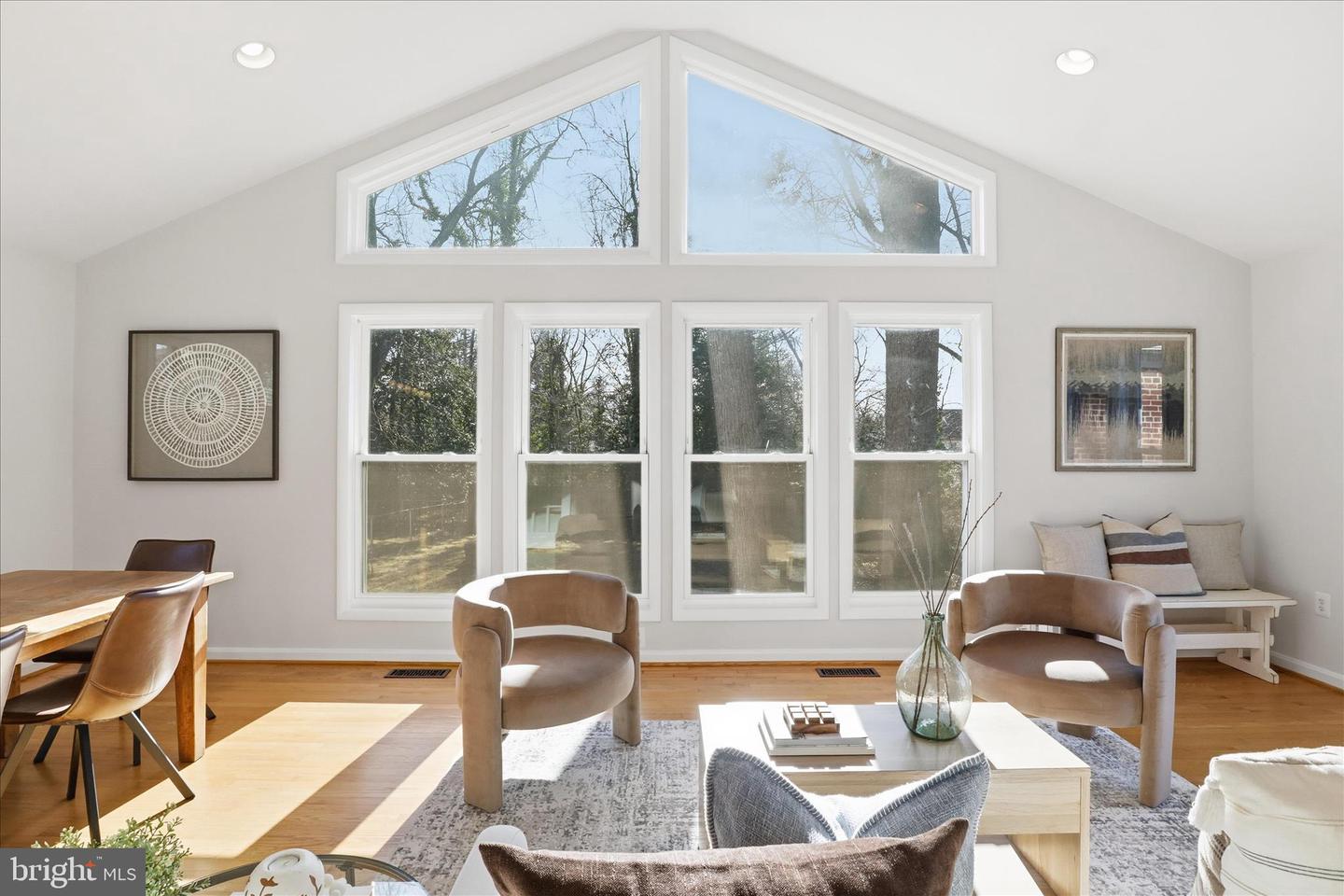 7013 KENFIG PL, FALLS CHURCH, Virginia 22042, 5 Bedrooms Bedrooms, 12 Rooms Rooms,2 BathroomsBathrooms,Residential,For sale,7013 KENFIG PL,VAFX2283352 MLS # VAFX2283352