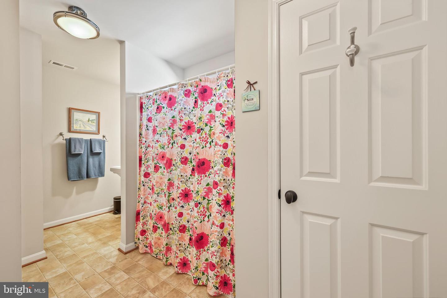 103 WINDY LN, LOCUST GROVE, Virginia 22508, 3 Bedrooms Bedrooms, 7 Rooms Rooms,2 BathroomsBathrooms,Residential,For sale,103 WINDY LN,VAOR2013024 MLS # VAOR2013024