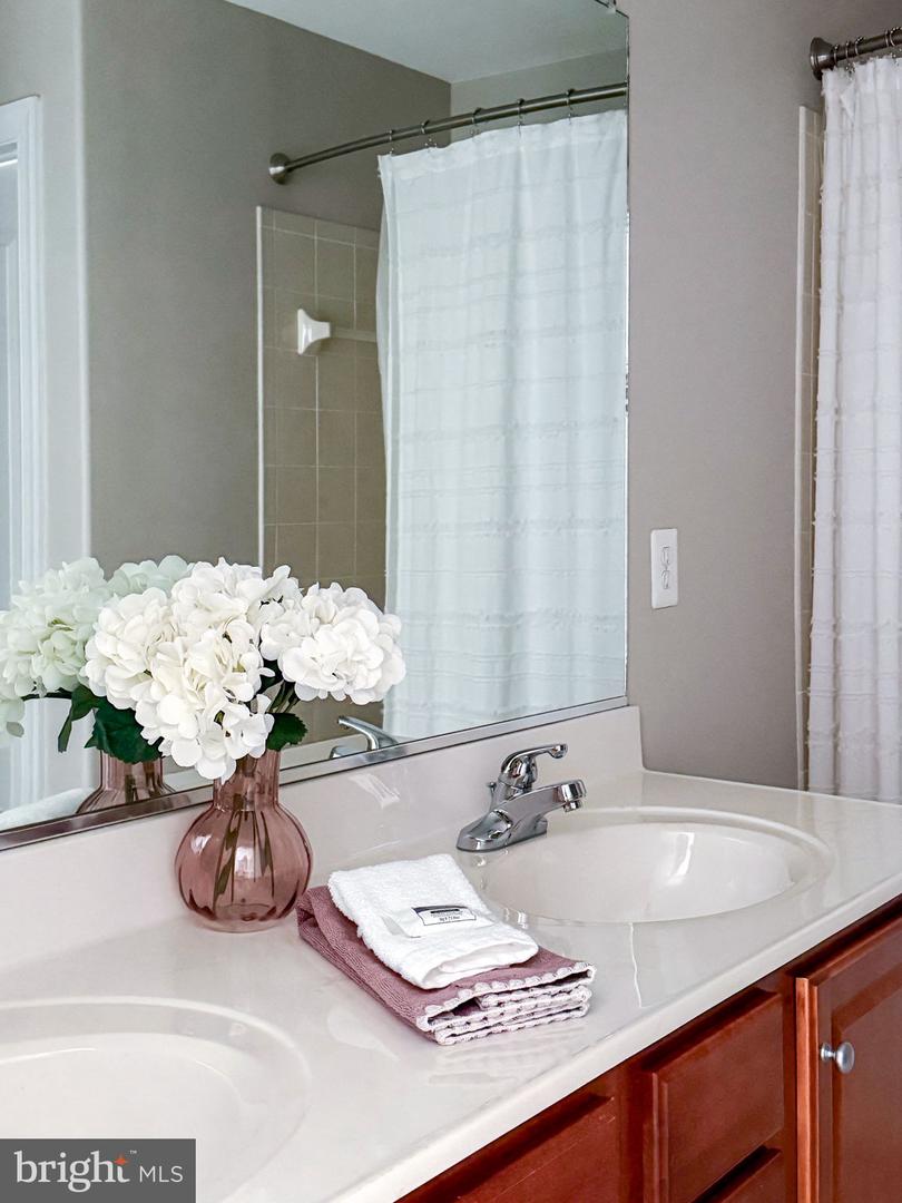 47 EASTER DR, STAFFORD, Virginia 22554, 5 Bedrooms Bedrooms, ,4 BathroomsBathrooms,Residential,For sale,47 EASTER DR,VAST2044862 MLS # VAST2044862