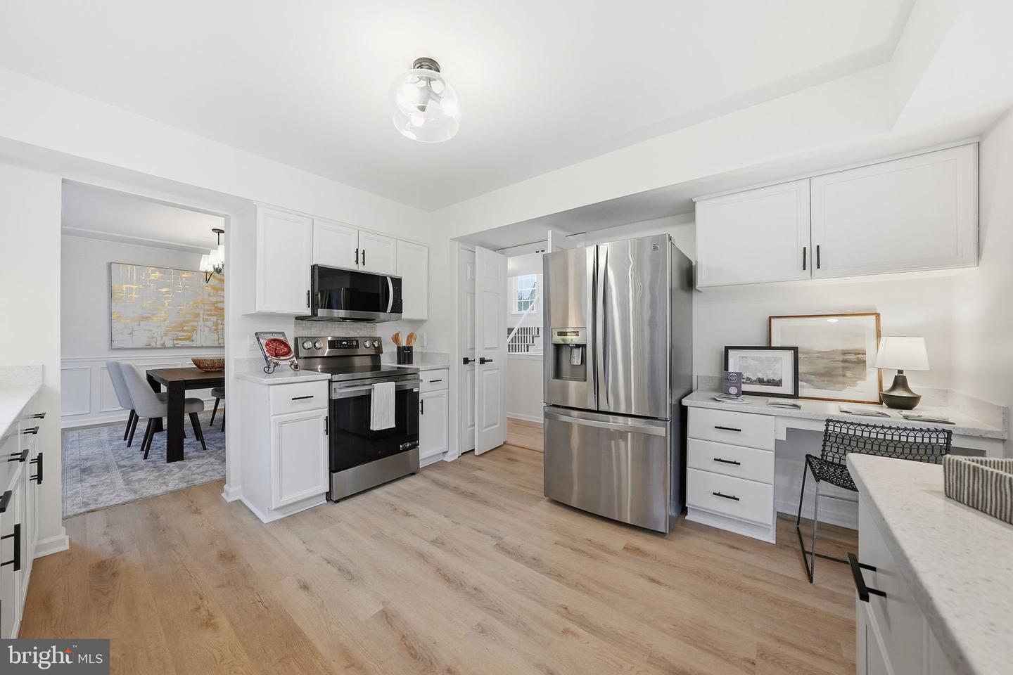 6112 SANDSTONE CT, CLIFTON, Virginia 20124, 4 Bedrooms Bedrooms, ,2 BathroomsBathrooms,Residential,For sale,6112 SANDSTONE CT,VAFX2283490 MLS # VAFX2283490