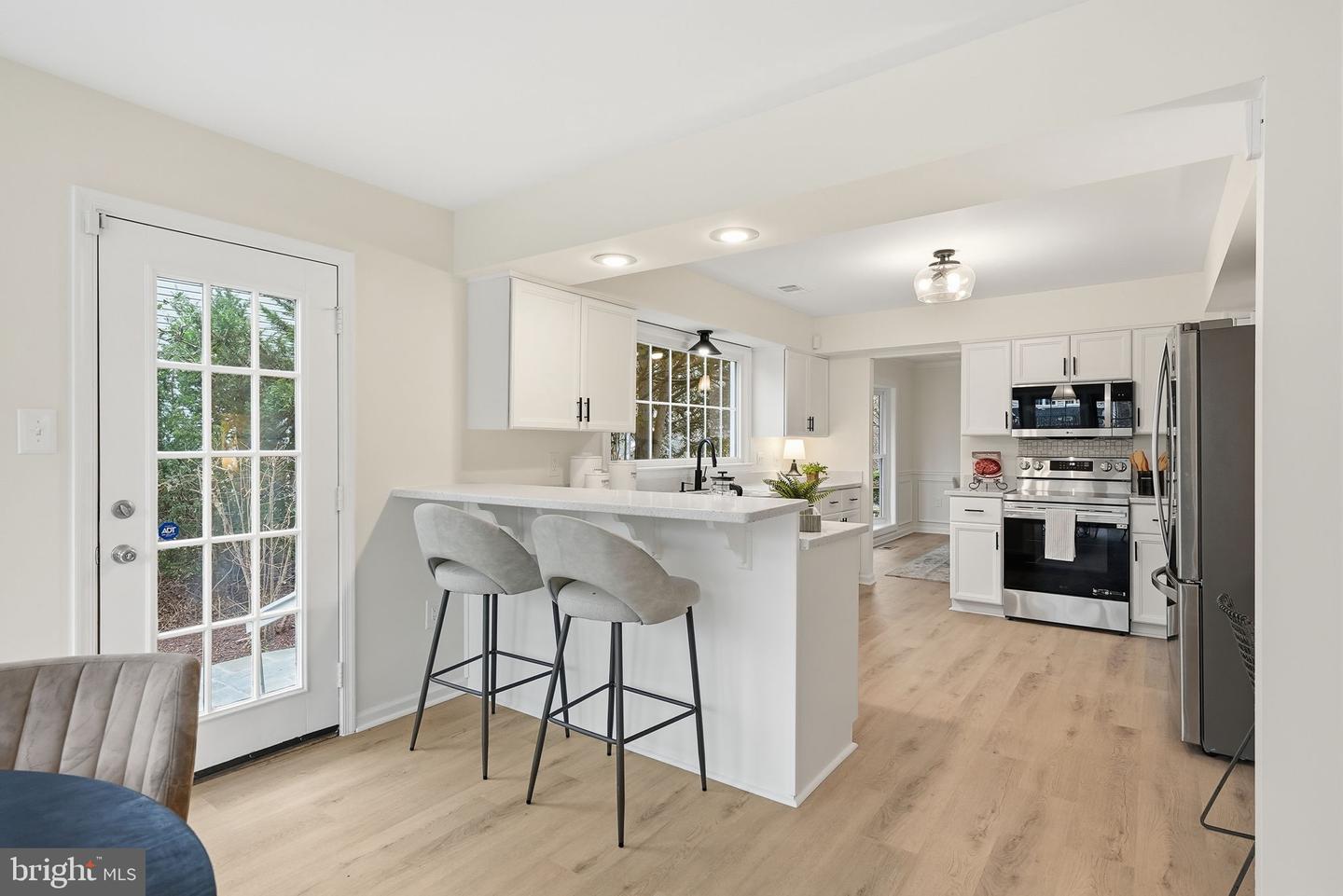 6112 SANDSTONE CT, CLIFTON, Virginia 20124, 4 Bedrooms Bedrooms, ,2 BathroomsBathrooms,Residential,For sale,6112 SANDSTONE CT,VAFX2283490 MLS # VAFX2283490