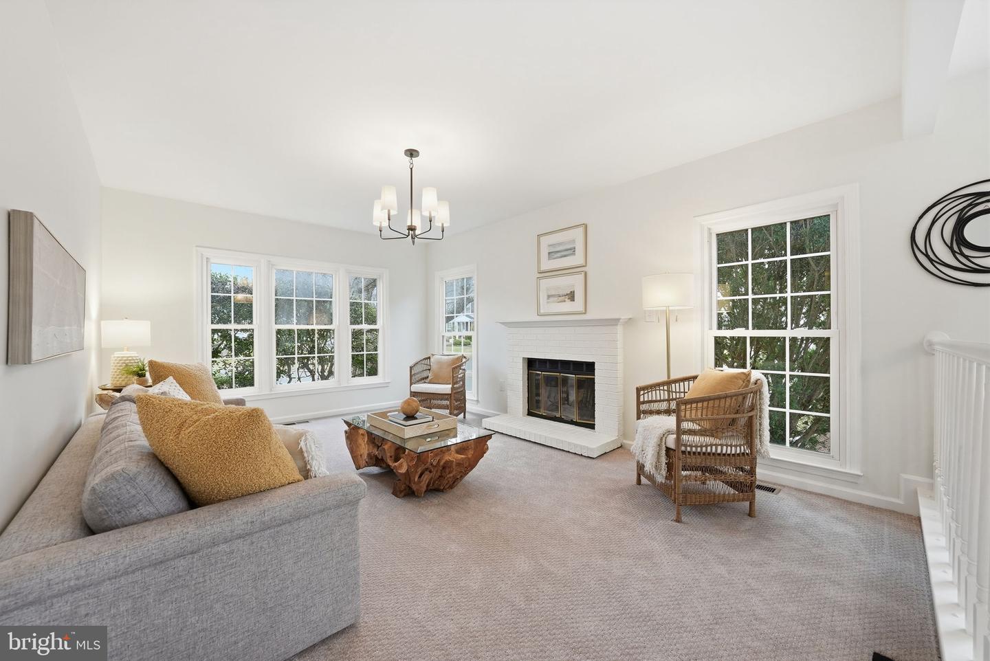 6112 SANDSTONE CT, CLIFTON, Virginia 20124, 4 Bedrooms Bedrooms, ,2 BathroomsBathrooms,Residential,For sale,6112 SANDSTONE CT,VAFX2283490 MLS # VAFX2283490