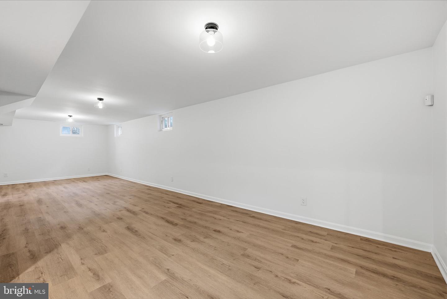 6112 SANDSTONE CT, CLIFTON, Virginia 20124, 4 Bedrooms Bedrooms, ,2 BathroomsBathrooms,Residential,For sale,6112 SANDSTONE CT,VAFX2283490 MLS # VAFX2283490