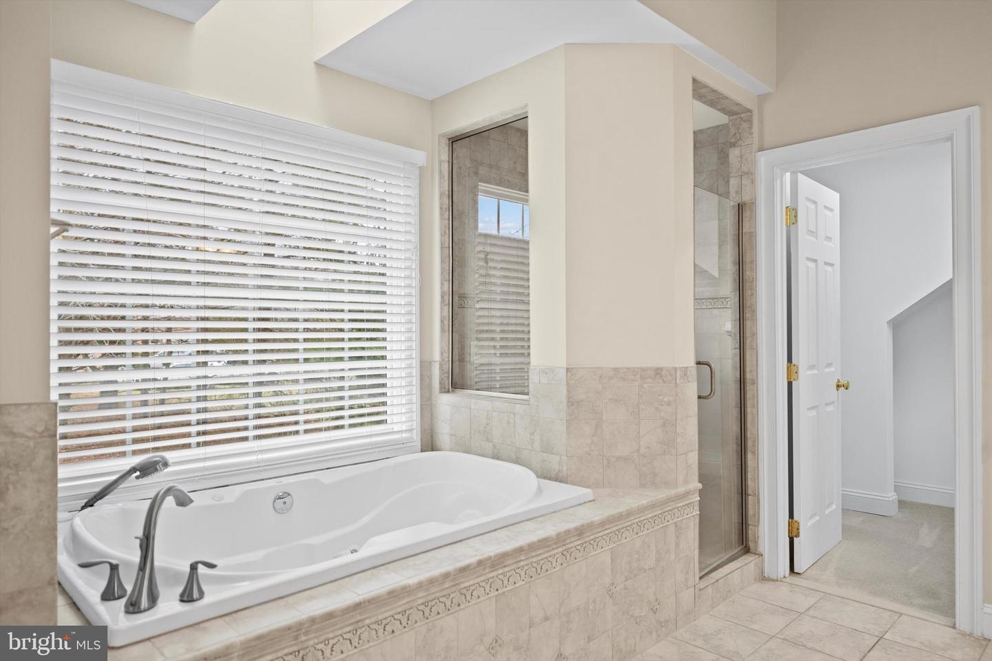 17290 QUAIL CREEK CIR, HAMILTON, Virginia 20158, 4 Bedrooms Bedrooms, ,4 BathroomsBathrooms,Residential,For sale,17290 QUAIL CREEK CIR,VALO2113088 MLS # VALO2113088