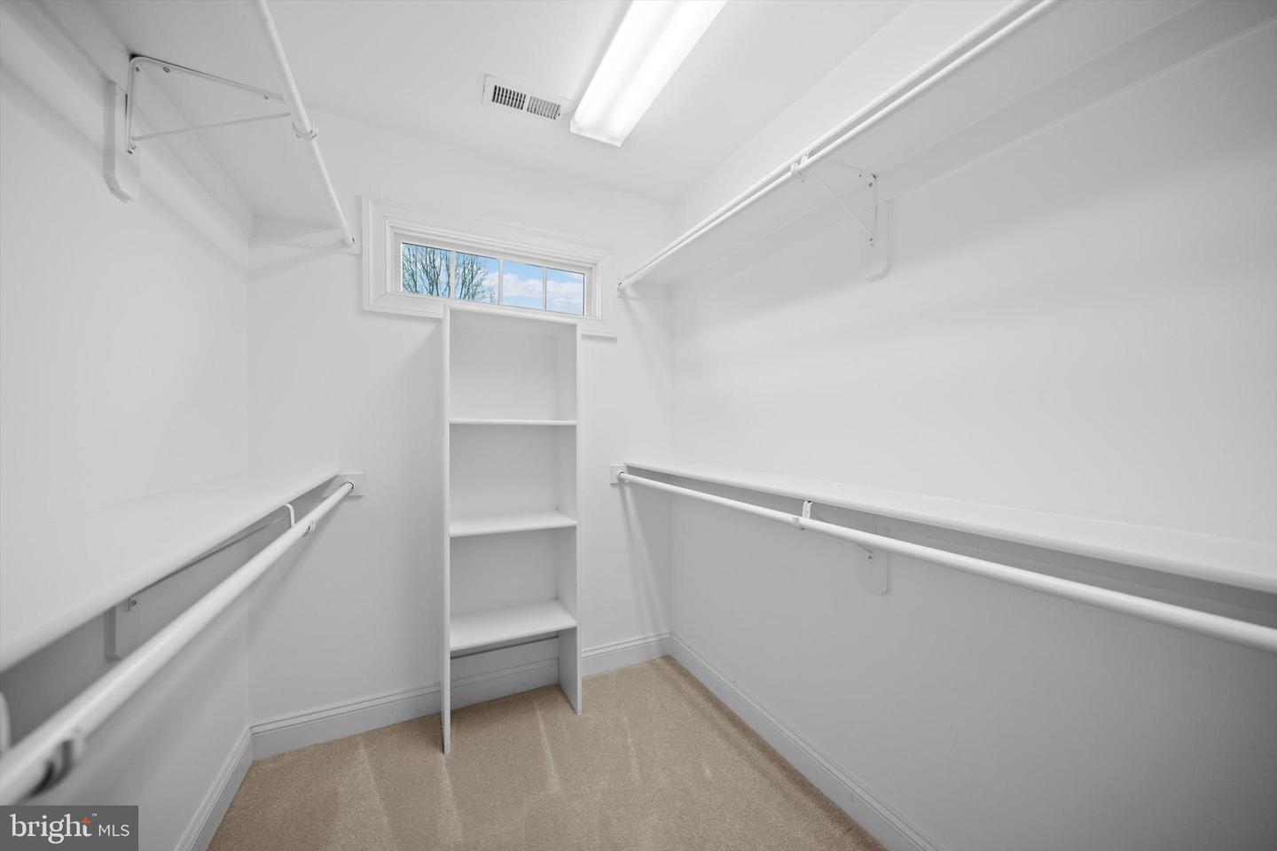 17290 QUAIL CREEK CIR, HAMILTON, Virginia 20158, 4 Bedrooms Bedrooms, ,4 BathroomsBathrooms,Residential,For sale,17290 QUAIL CREEK CIR,VALO2113088 MLS # VALO2113088