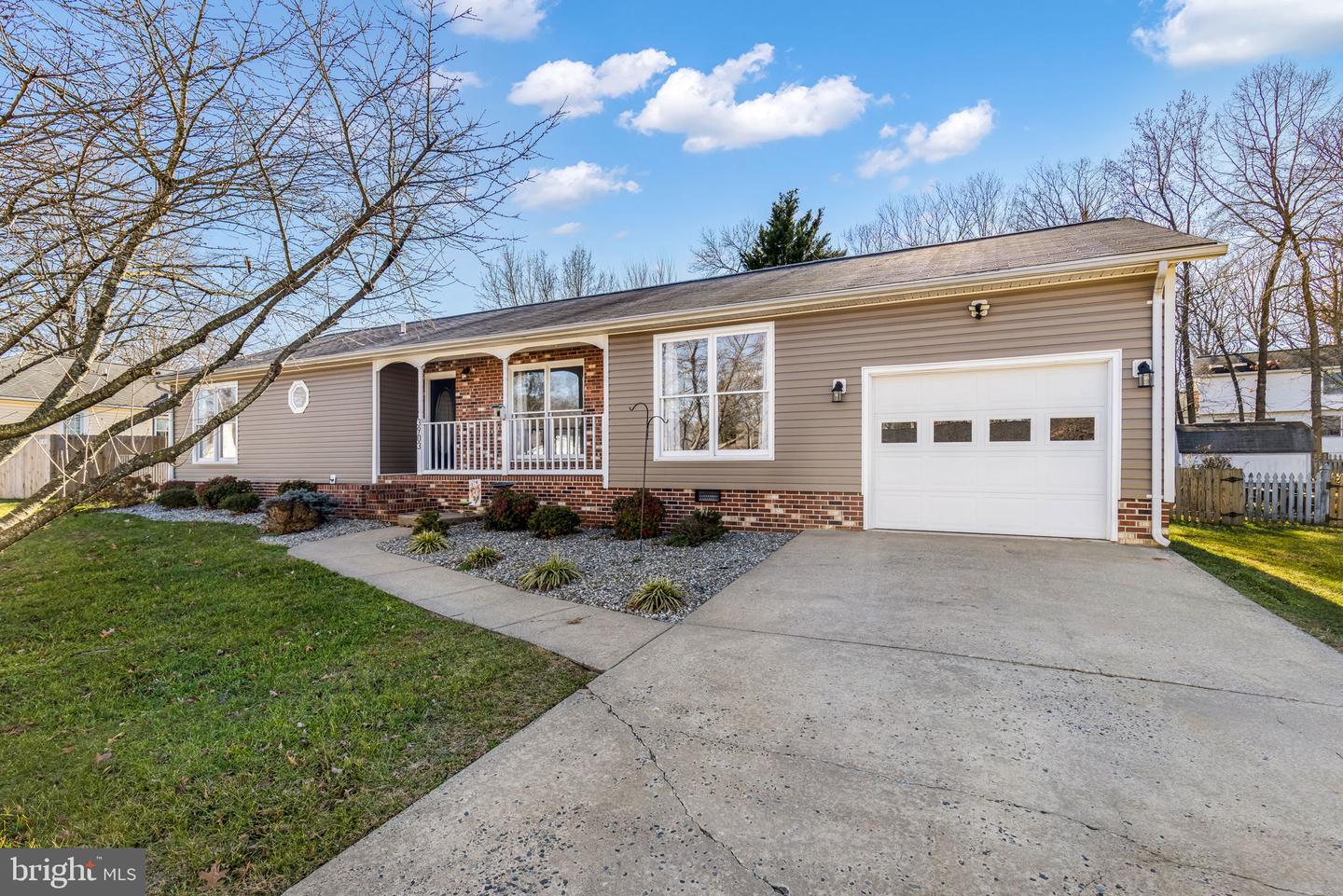 3903 COPPERLEAF RD, FREDERICKSBURG, Virginia 22407, 3 Bedrooms Bedrooms, ,2 BathroomsBathrooms,Residential,For sale,3903 COPPERLEAF RD,VASP2038306 MLS # VASP2038306