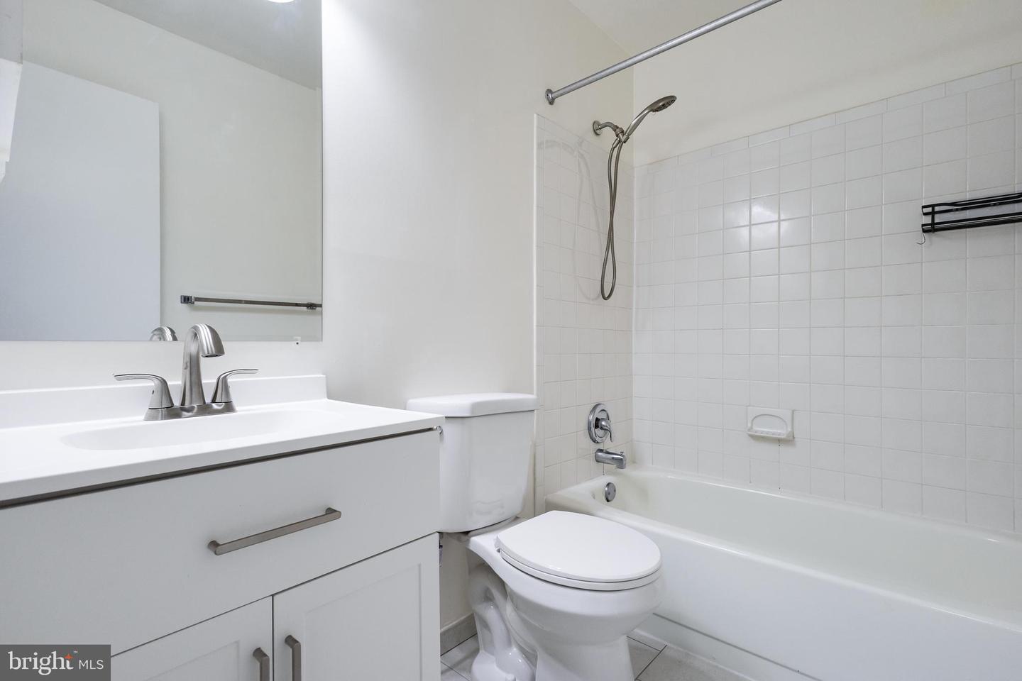 2950 CAMBRIDGE DR, WOODBRIDGE, Virginia 22192, 4 Bedrooms Bedrooms, ,3 BathroomsBathrooms,Residential,For sale,2950 CAMBRIDGE DR,VAPW2109684 MLS # VAPW2109684