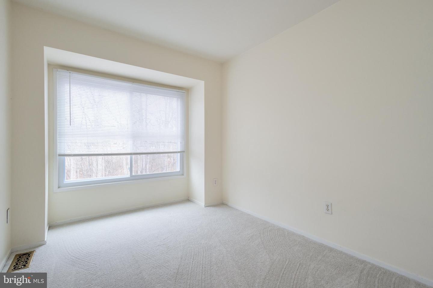 2950 CAMBRIDGE DR, WOODBRIDGE, Virginia 22192, 4 Bedrooms Bedrooms, ,3 BathroomsBathrooms,Residential,For sale,2950 CAMBRIDGE DR,VAPW2109684 MLS # VAPW2109684