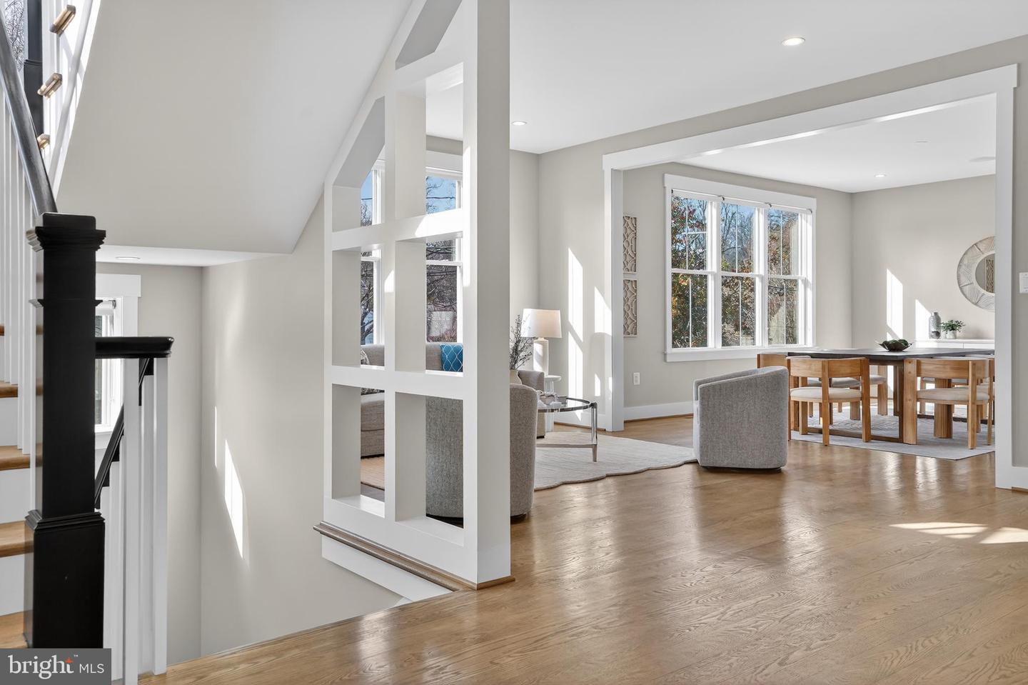 5615 35TH RD N, ARLINGTON, Virginia 22207, 6 Bedrooms Bedrooms, ,6 BathroomsBathrooms,Residential,For sale,5615 35TH RD N,VAAR2067206 MLS # VAAR2067206