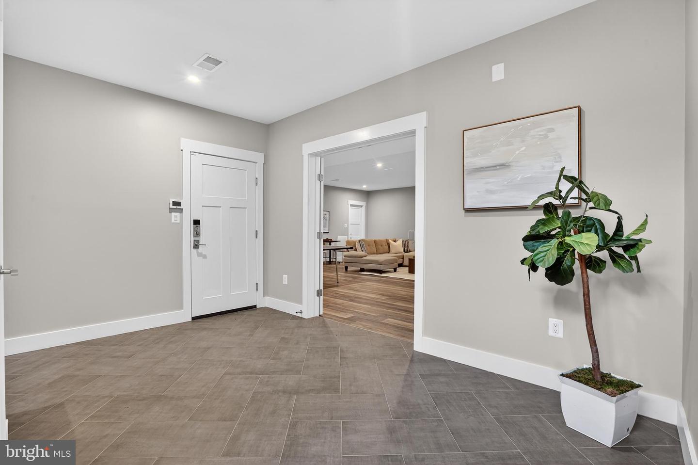 5615 35TH RD N, ARLINGTON, Virginia 22207, 6 Bedrooms Bedrooms, ,6 BathroomsBathrooms,Residential,For sale,5615 35TH RD N,VAAR2067206 MLS # VAAR2067206