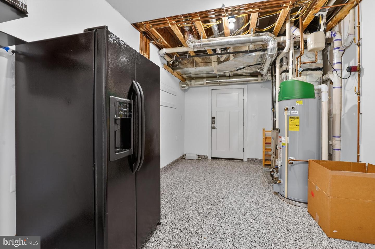 5615 35TH RD N, ARLINGTON, Virginia 22207, 6 Bedrooms Bedrooms, ,6 BathroomsBathrooms,Residential,For sale,5615 35TH RD N,VAAR2067206 MLS # VAAR2067206