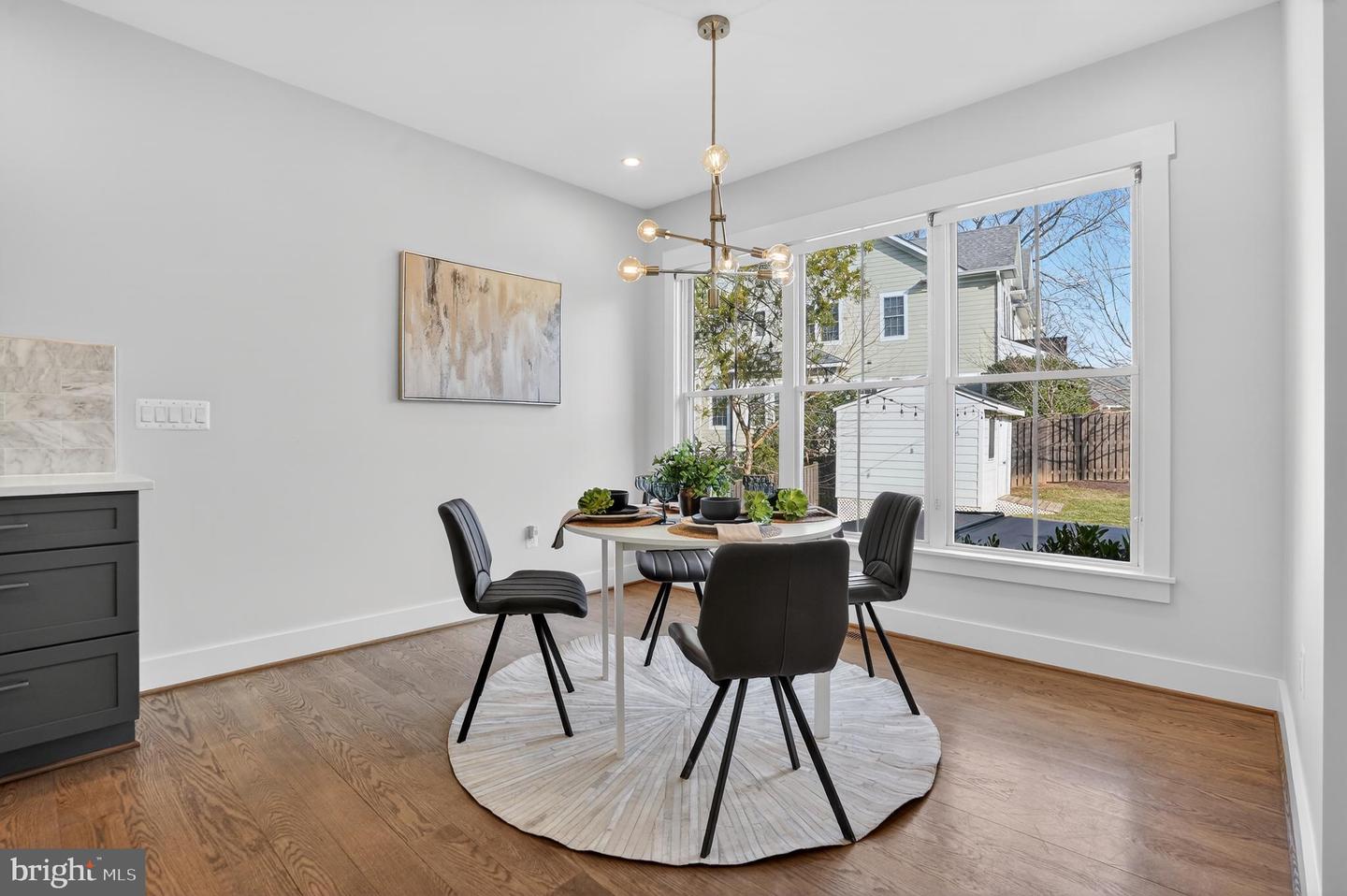 5615 35TH RD N, ARLINGTON, Virginia 22207, 6 Bedrooms Bedrooms, ,6 BathroomsBathrooms,Residential,For sale,5615 35TH RD N,VAAR2067206 MLS # VAAR2067206