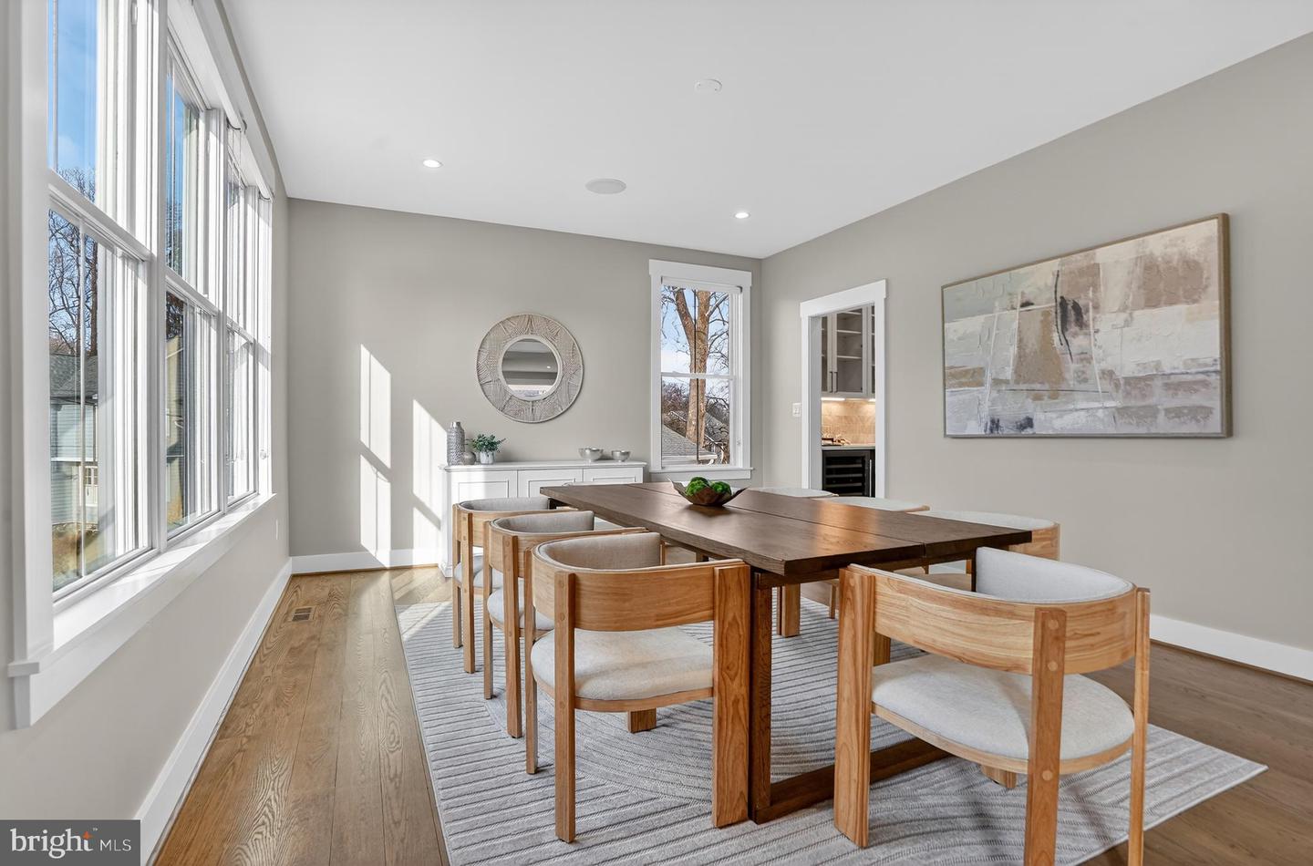 5615 35TH RD N, ARLINGTON, Virginia 22207, 6 Bedrooms Bedrooms, ,6 BathroomsBathrooms,Residential,For sale,5615 35TH RD N,VAAR2067206 MLS # VAAR2067206